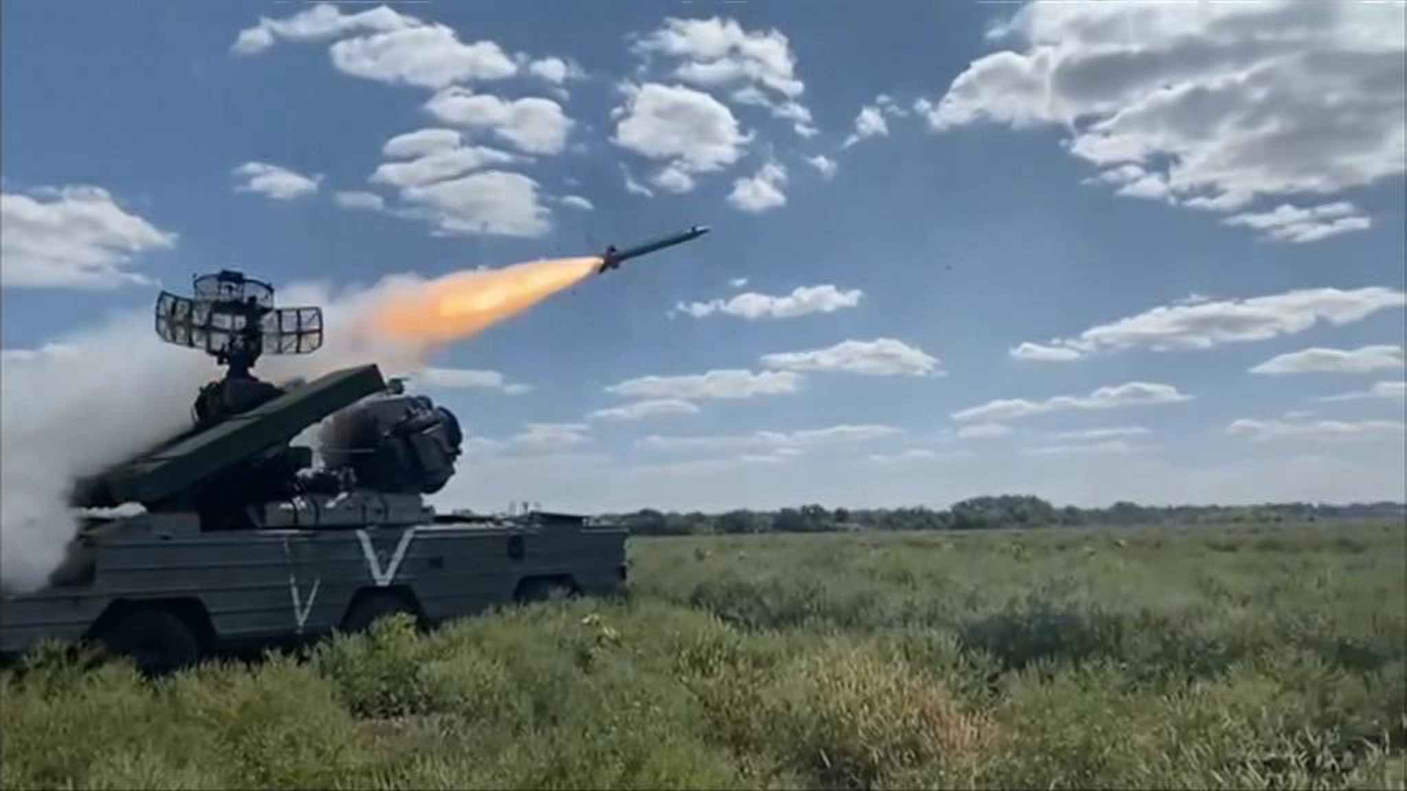 Зенитчикам с Тихоокеанского флота в ДНР помогает "Оса"