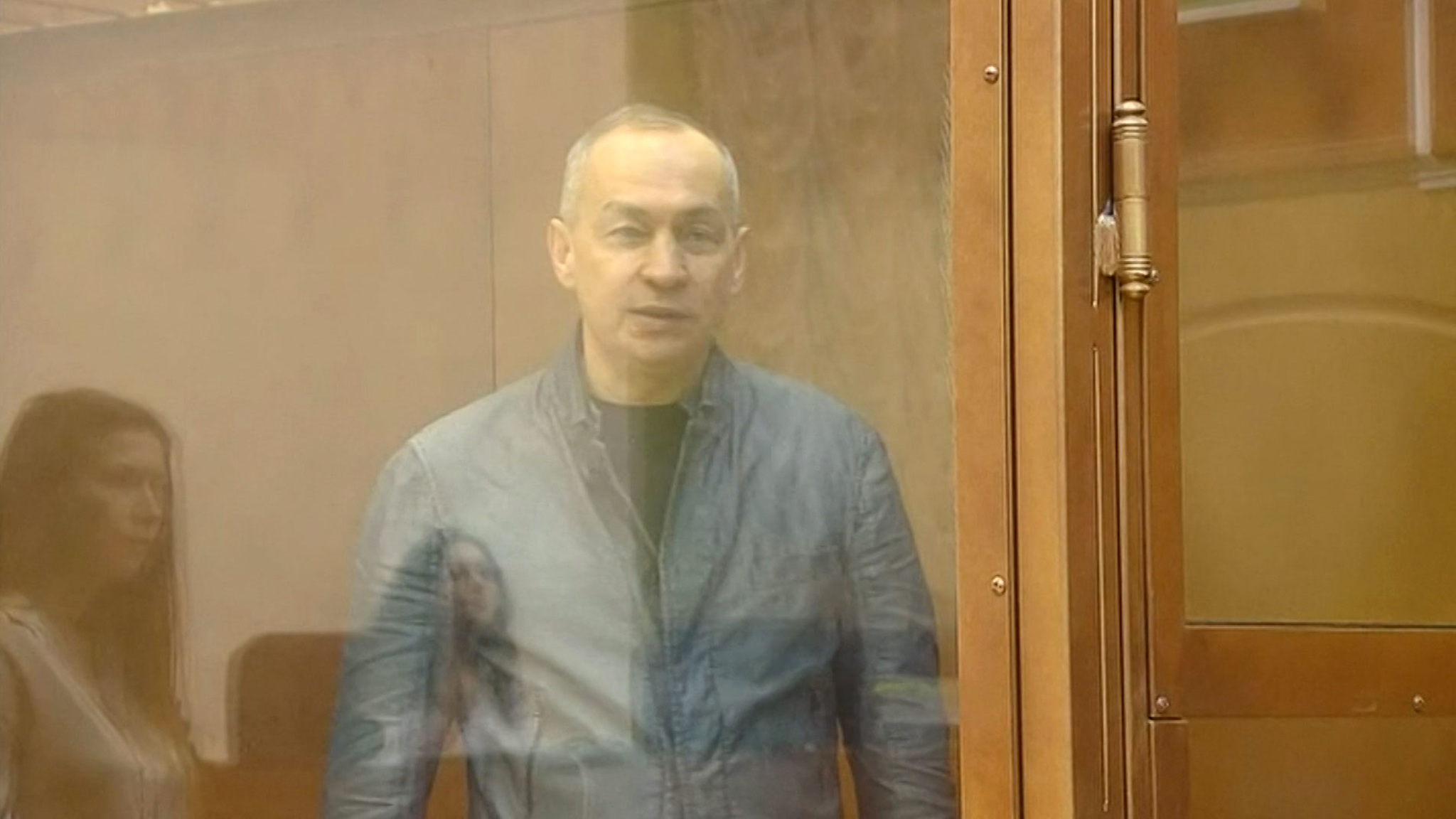 Приговор Александру Шестуну по делу об оскорблении судьи признали законным
