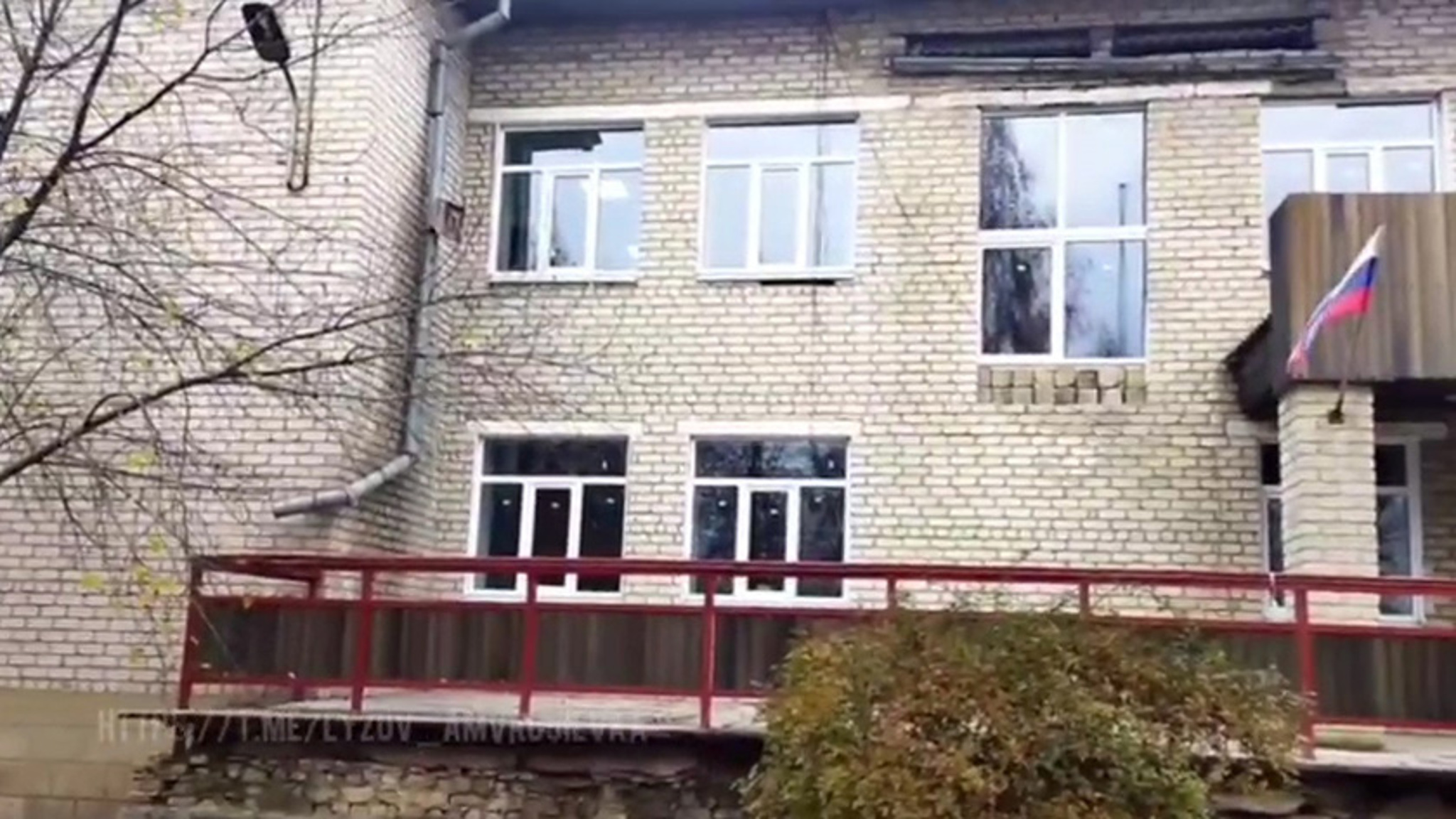 Глава Амвросиевского района: Благодаря помощи Приамурья в школе становится теплее и уютнее