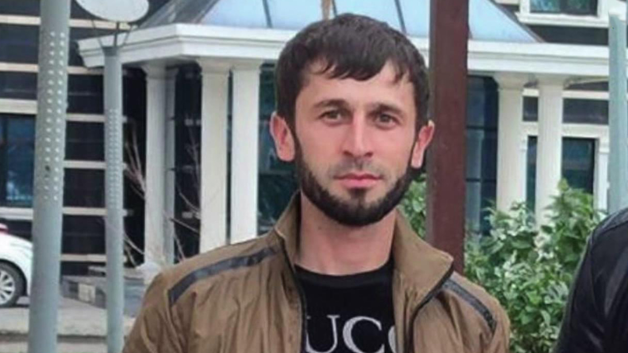 В Чечне ищут возможных сообщников террориста, убившего полицейского