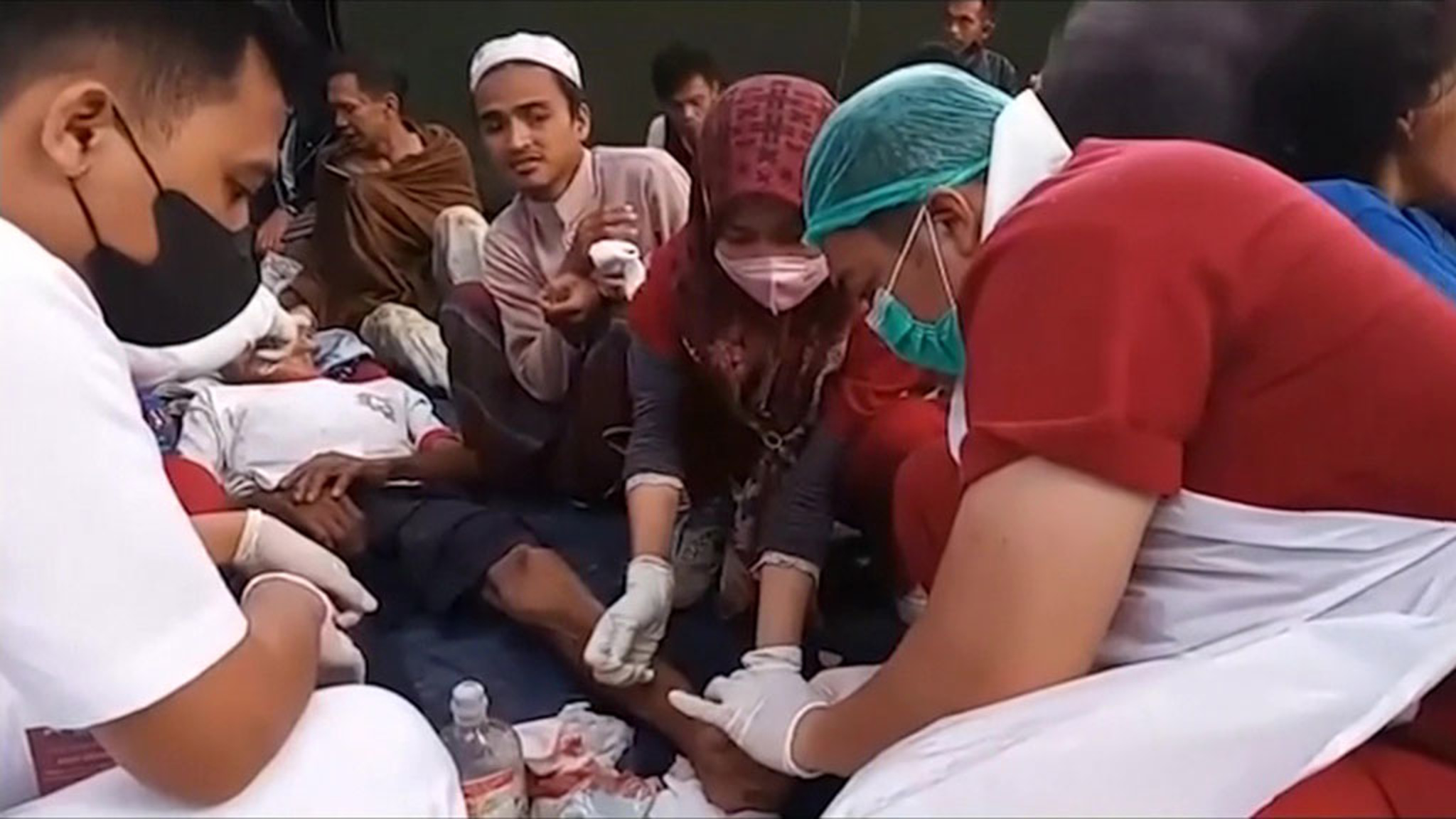 За 15 секунд в Индонезии более 13 тысяч человек остались без крова