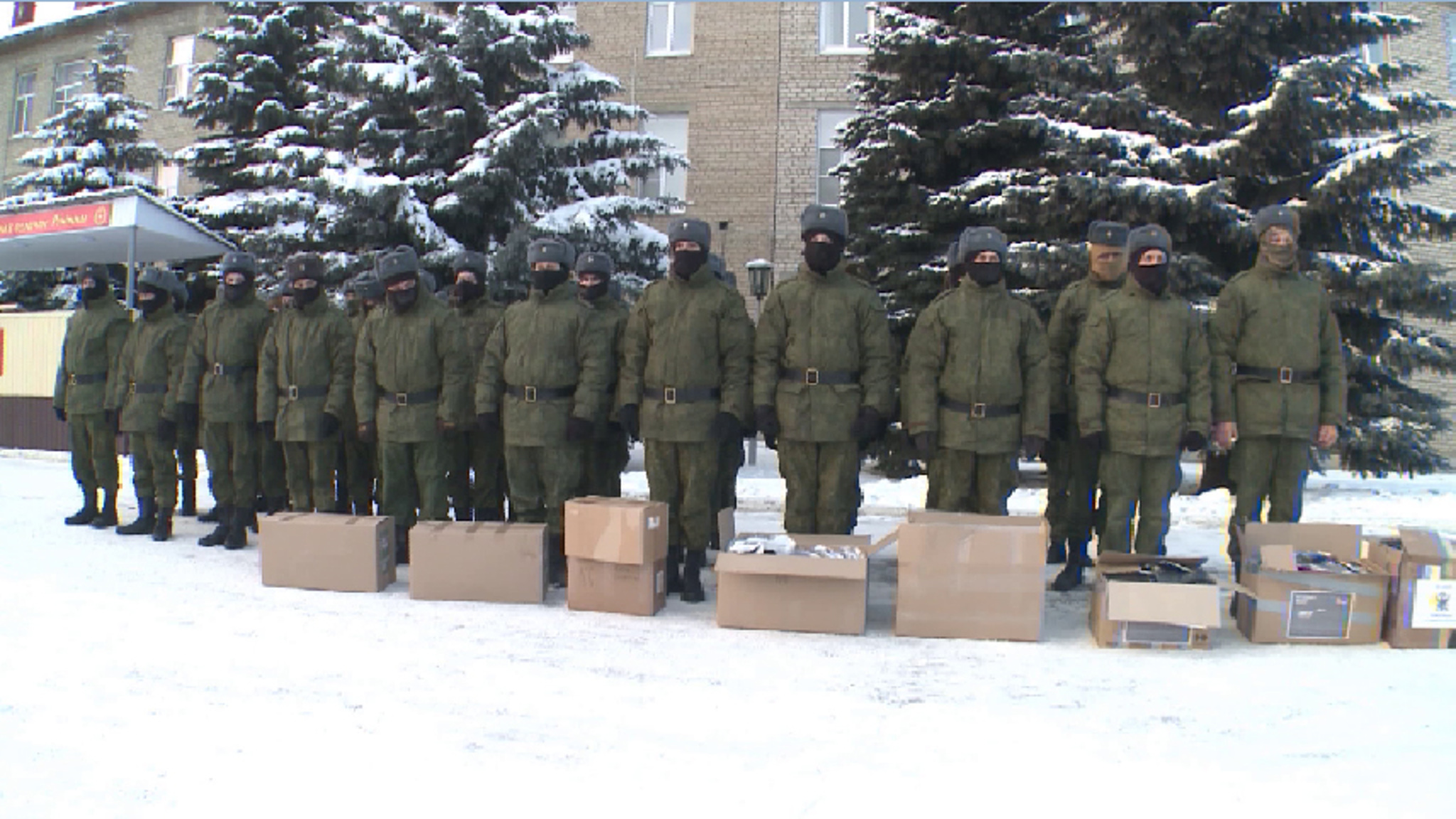 Добровольцы ОНФ собрали очередную партию гуманитарного груза