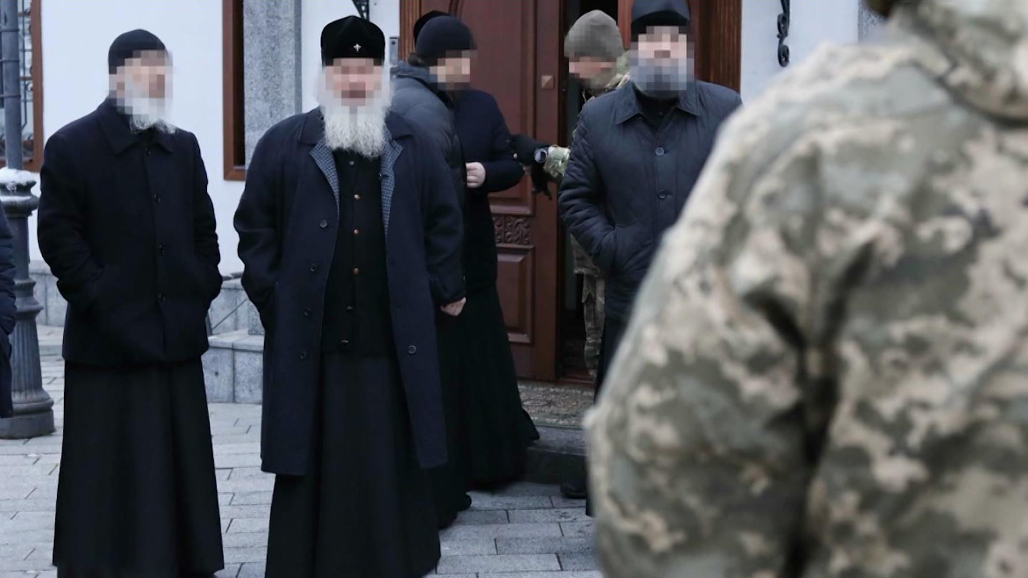СБУ не ограничилась лаврой