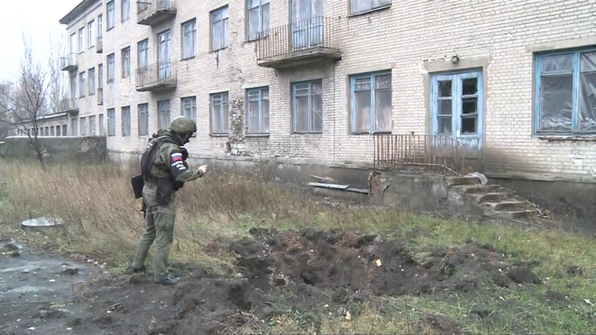 ВСУ обстреливают жилые дома и объекты энергетики в ДНР