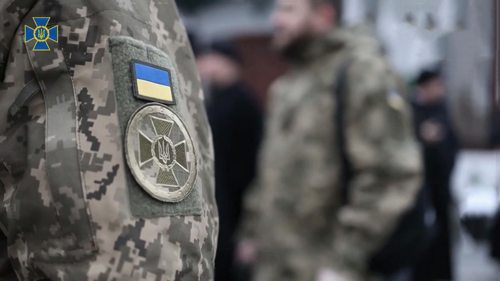 Иностранная ракета попала в жилой дом в Киеве, обвинили Россию