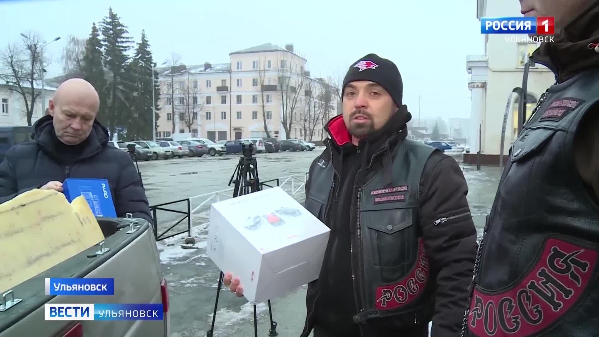 "Ночные волки" из Ульяновска отправили в зону проведения специальной военной операции автомобиль УАЗ.