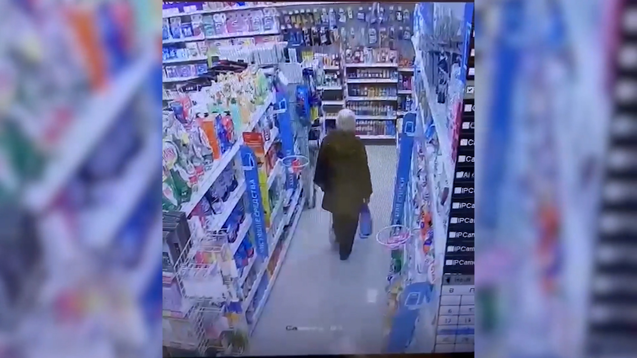 Расплатившаяся чужой картой волгоградка попала на видео
