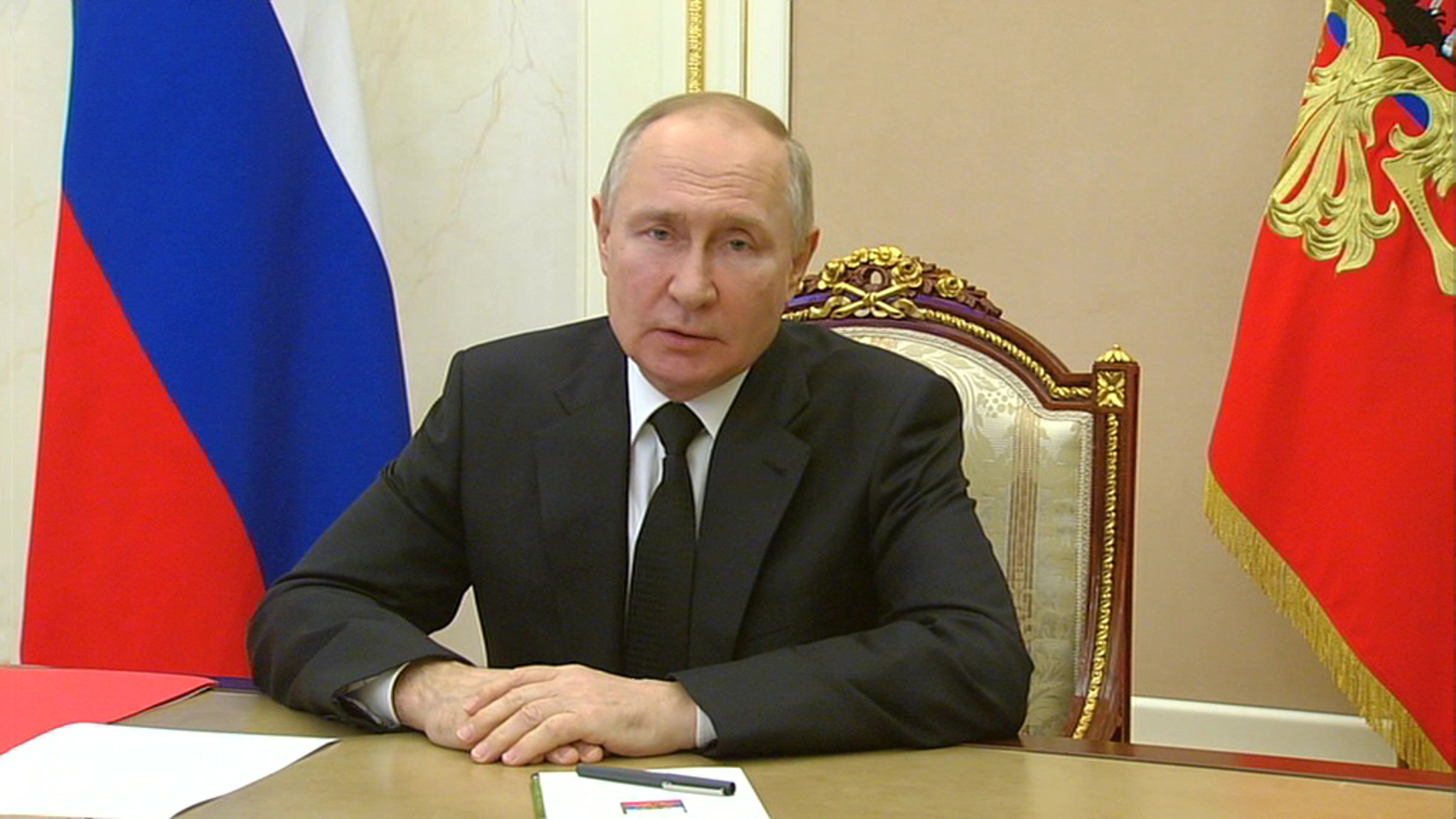 Путин дал правительству ряд поручений по итогам совещания