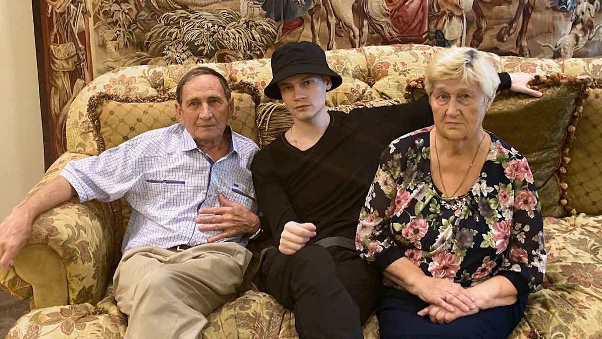 Как родственники певца SHAMAN относятся к его славе