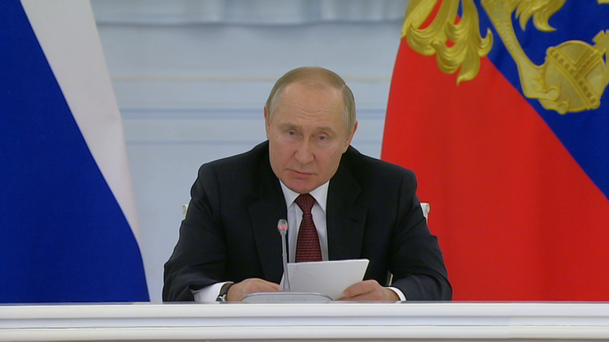 Президент подчеркнул важность содержательной работы с молодежью