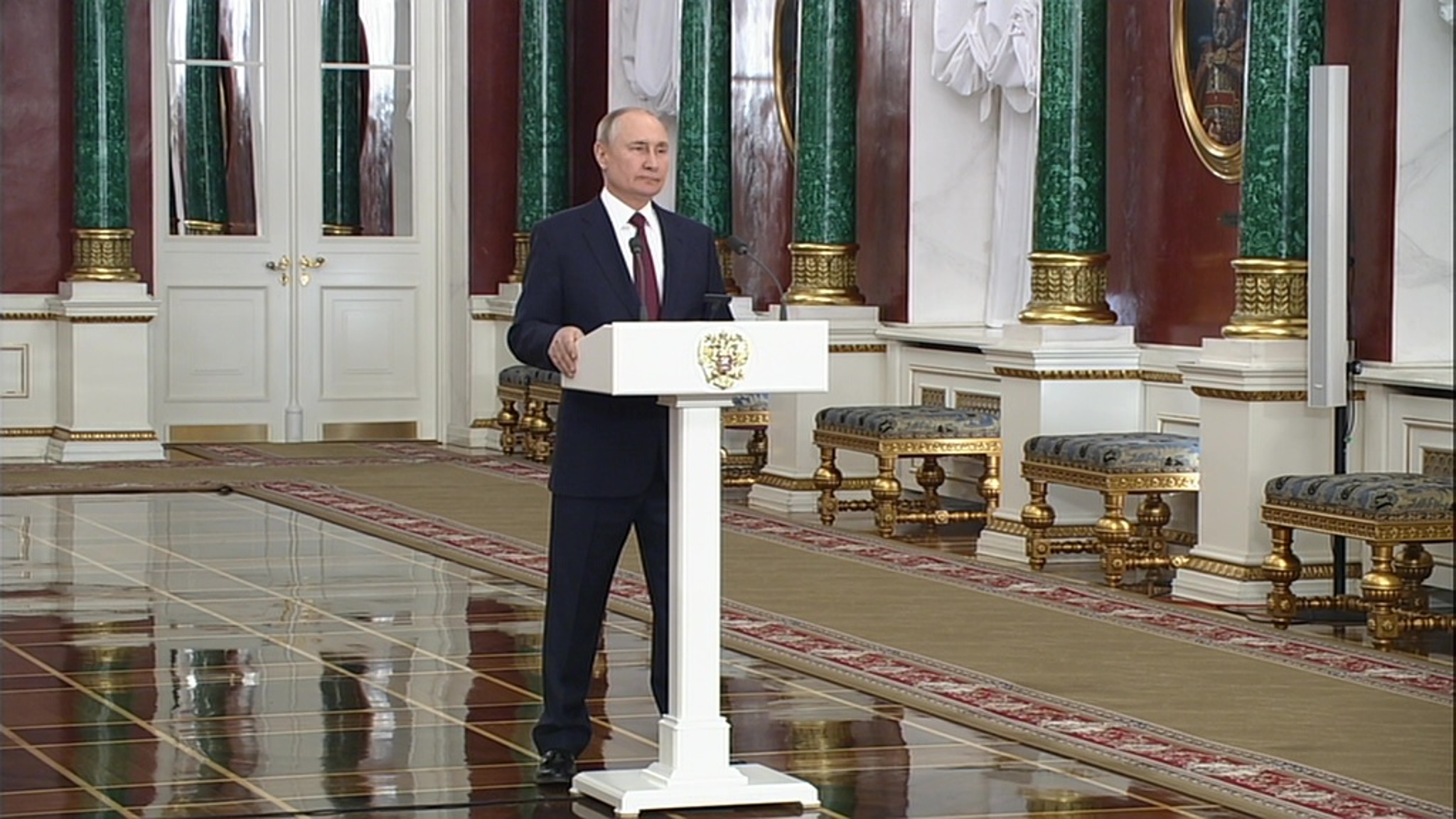 Украина сама себе запретила переговоры, напомнил президент РФ
