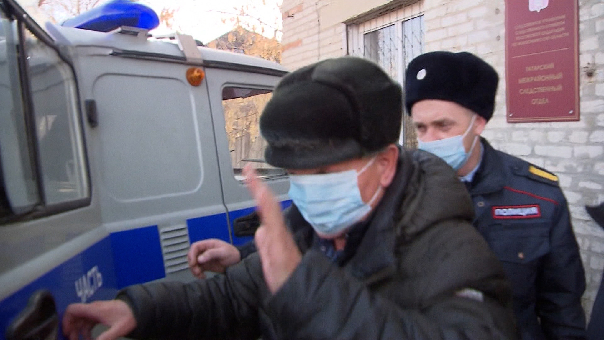 Почему депутат, сбивший ребенка, снова официально чист перед законом