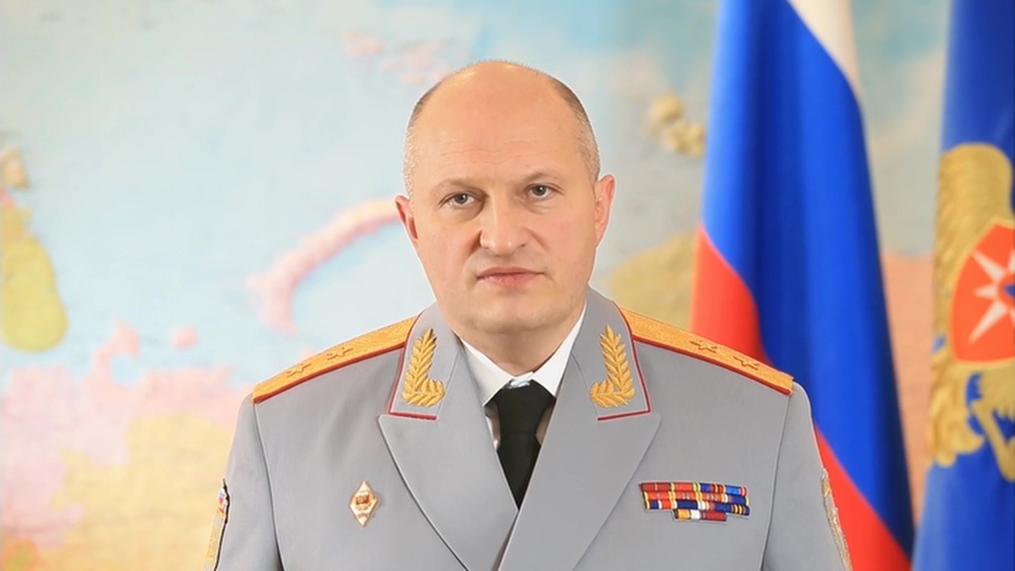 Глава МЧС России Куренков поздравил спасателей с профессиональным праздником