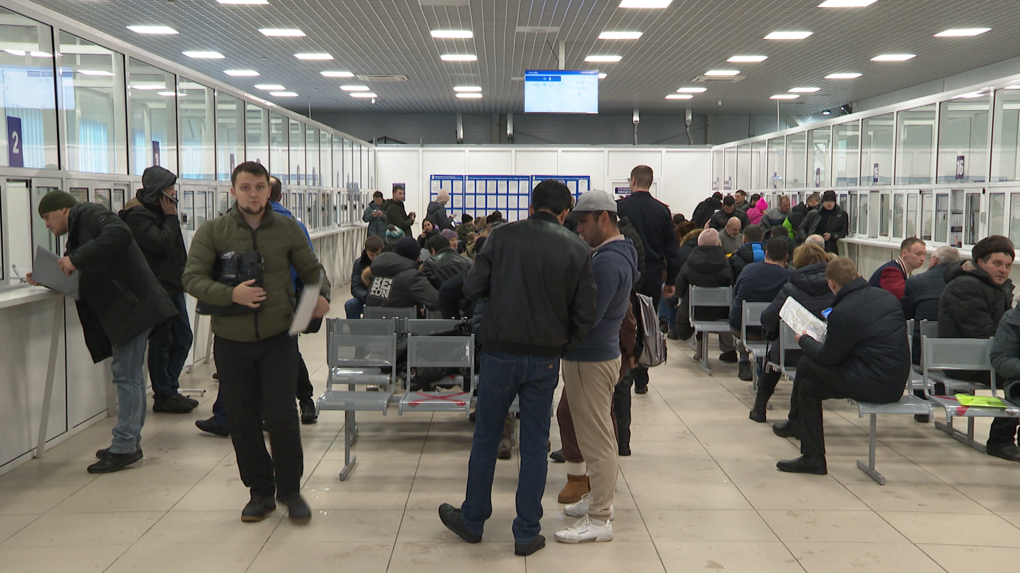 Полицейские в Иркутске нашли способ борьбы с продавцами талонов на запись в ГИБДД