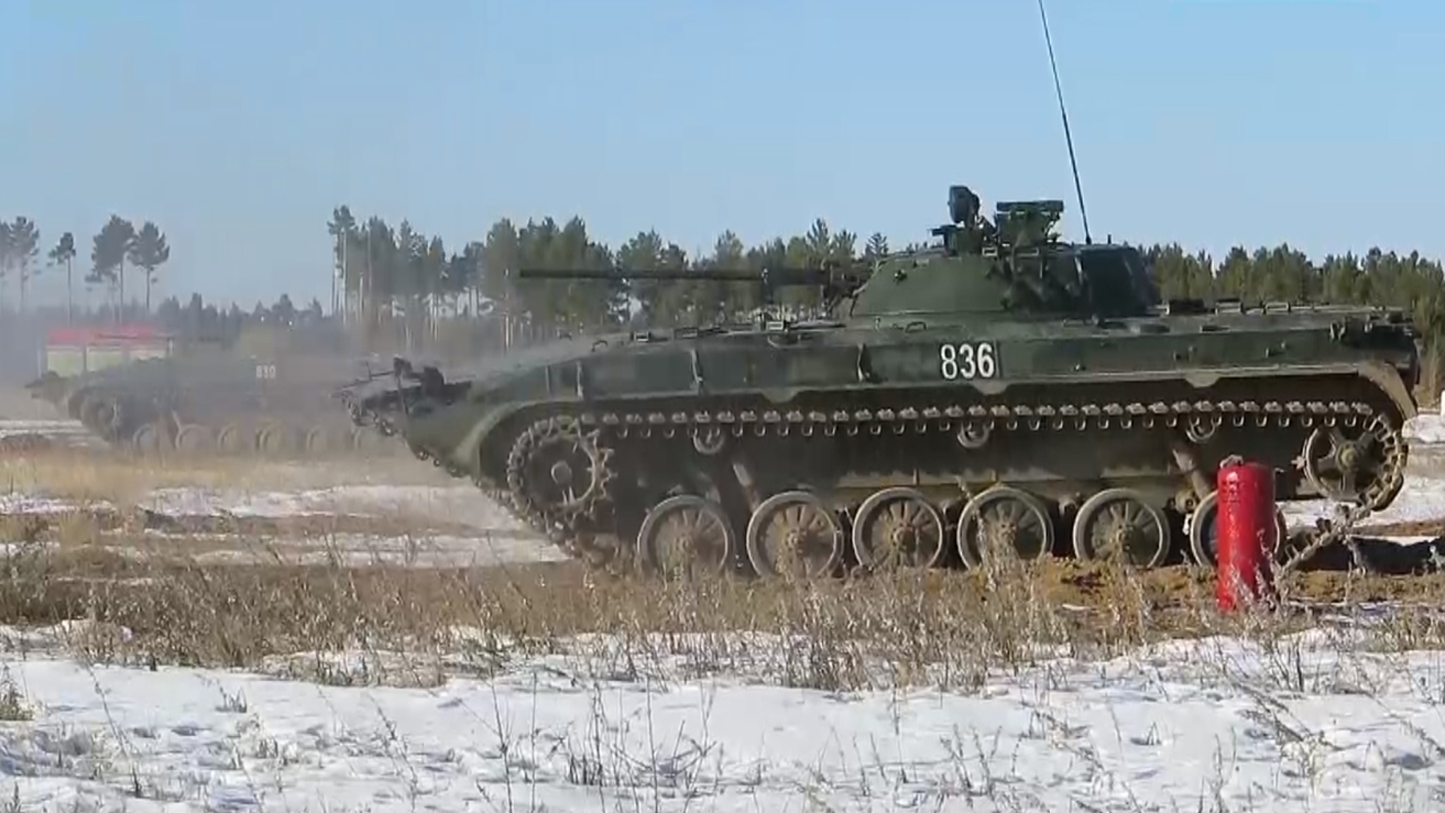 Мобилизованные резервисты ВВО в Забайкалье выполнили боевые стрельбы из штатного вооружения БМП-2
