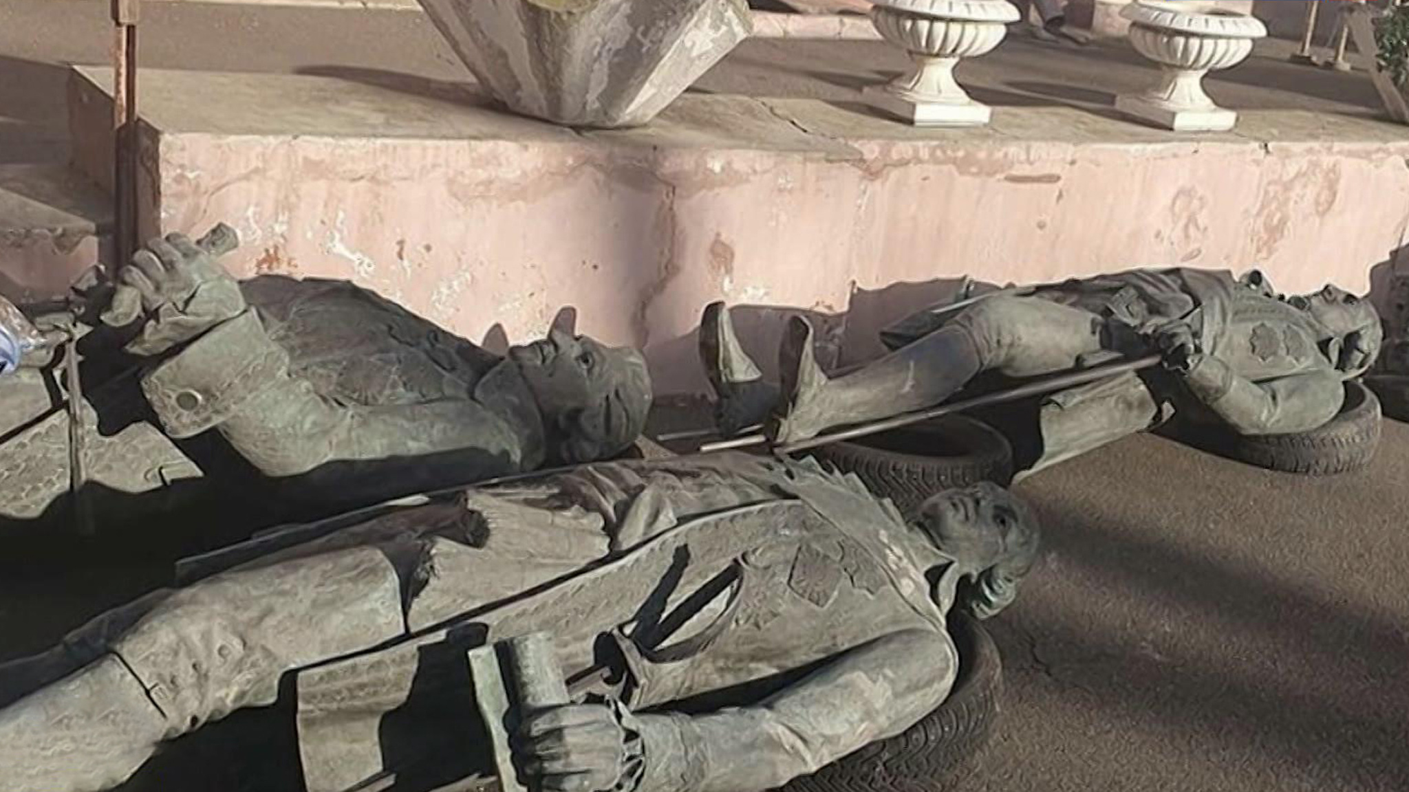 Украина втаптывает в грязь собственную историю
