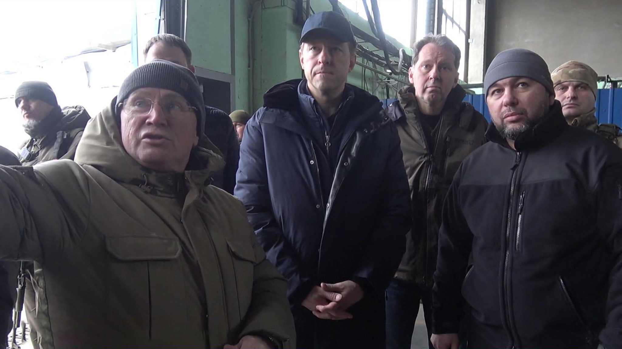 Мантуров осмотрел заводы Мариуполя