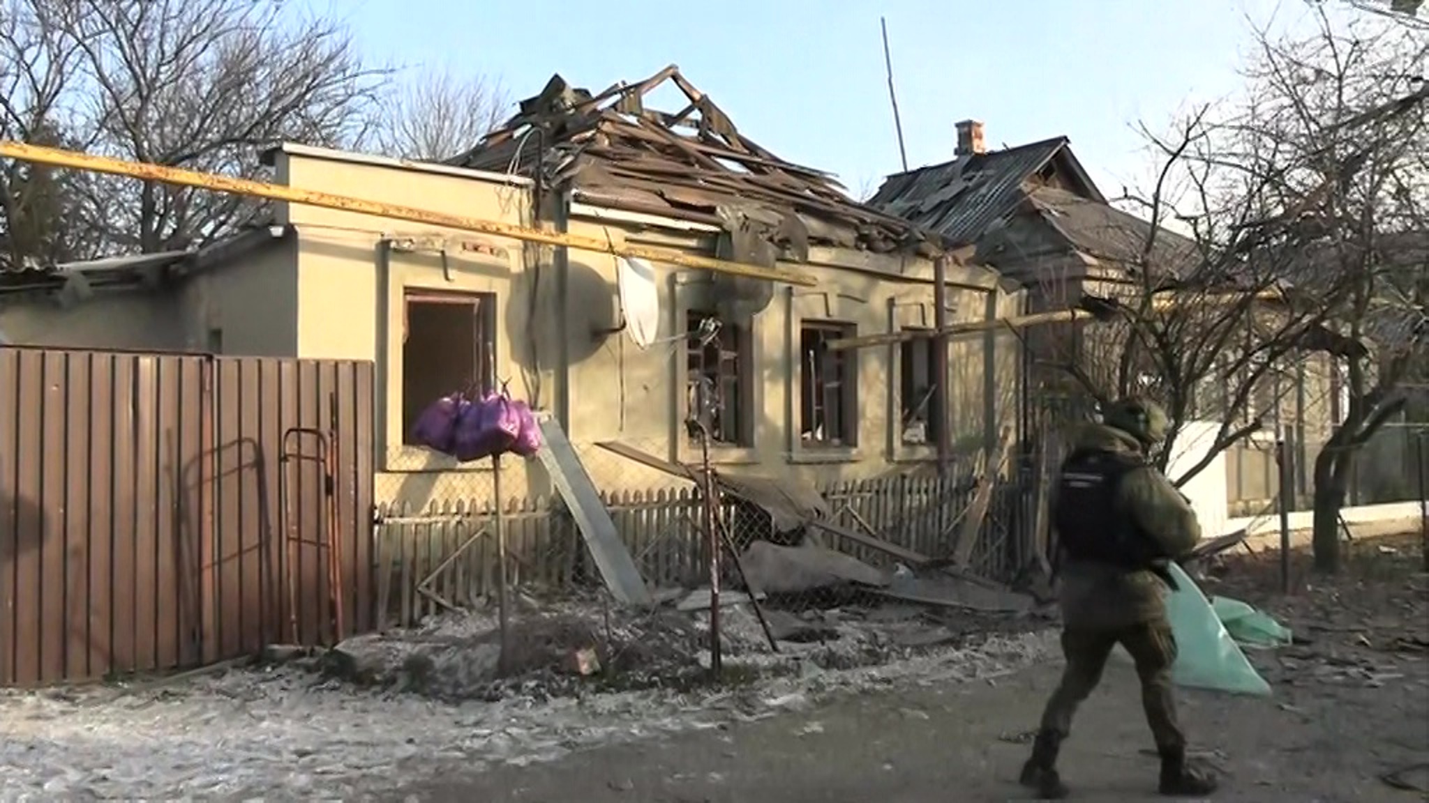 Украинские боевики снова закидали Донецк снарядами