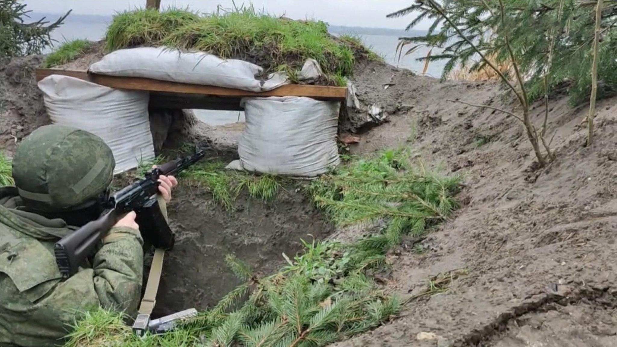 Линия боевого соприкосновения в Херсонской области растянулась вдоль Днепра