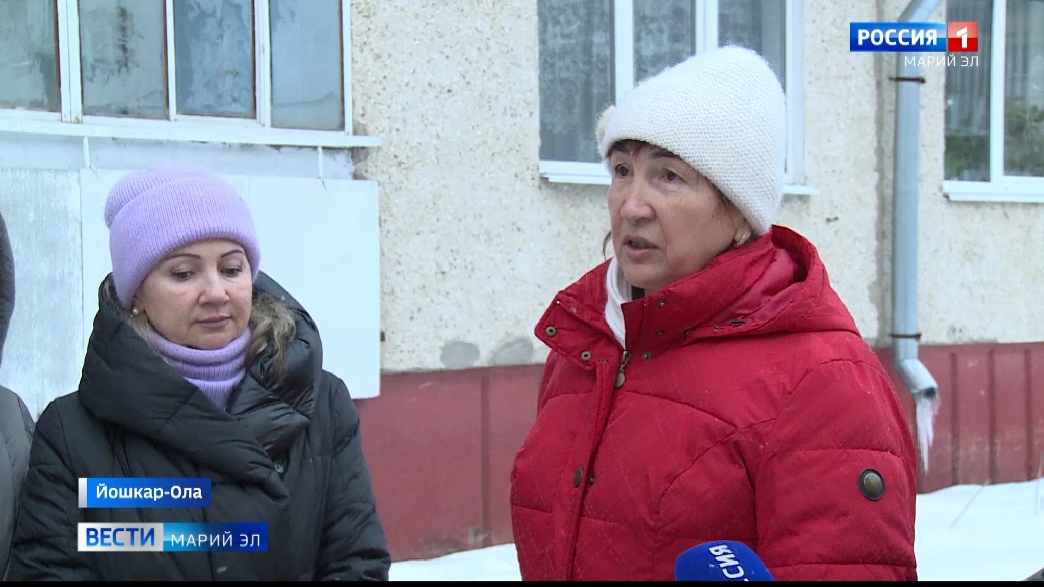 От запаха из канализации страдают жители дома по ул. Больничной в Йошкар-Оле