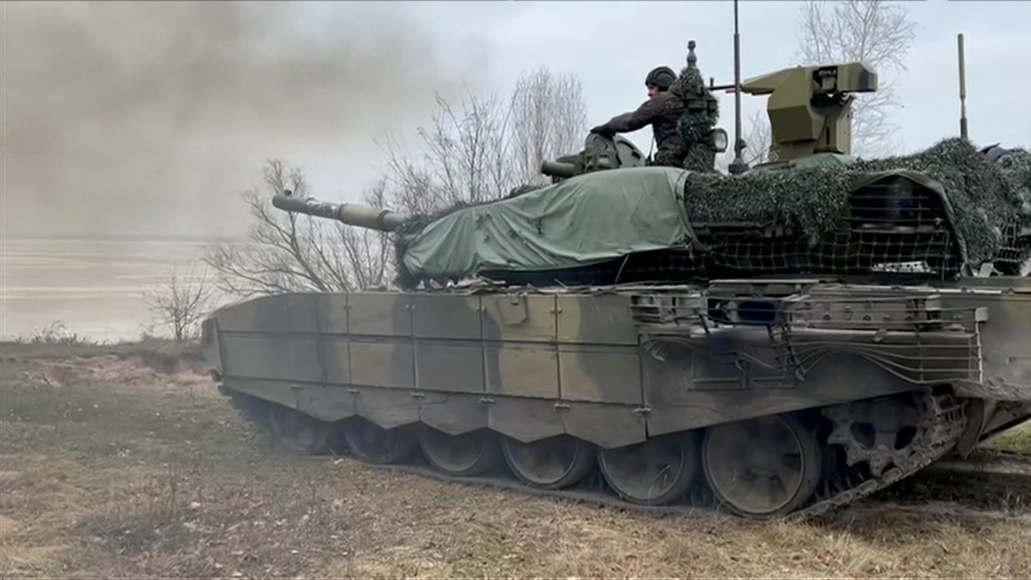 Модернизированные Т-90 вышли на линию боевого соприкосновения