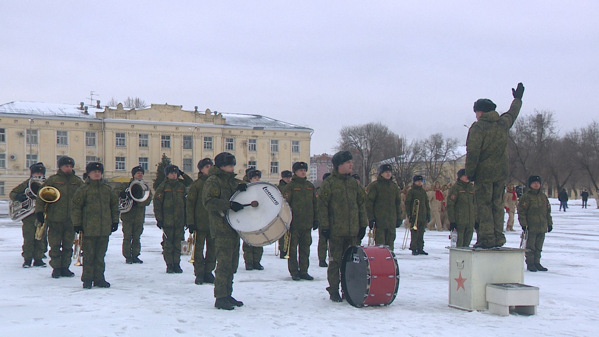 В Волгограде прошла первая сводная репетиция парада в честь 80-летия Сталинградской Победы