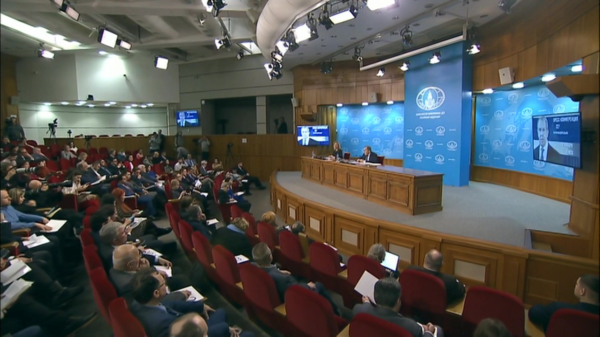 Глава МИД РФ: партнеры России запуганы и подвергаются травле