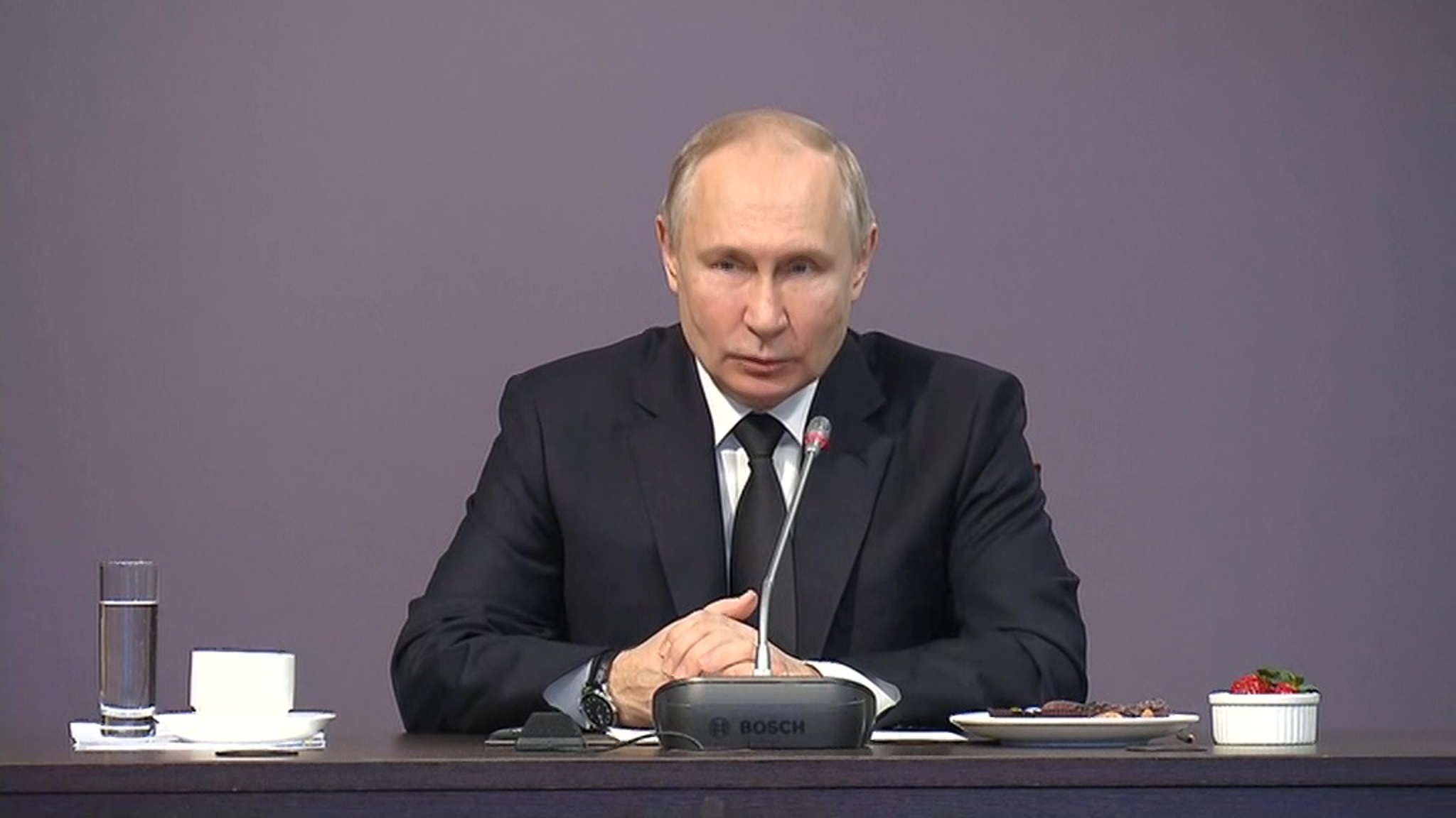 Владимир Путин: историческая память должна сохраняться