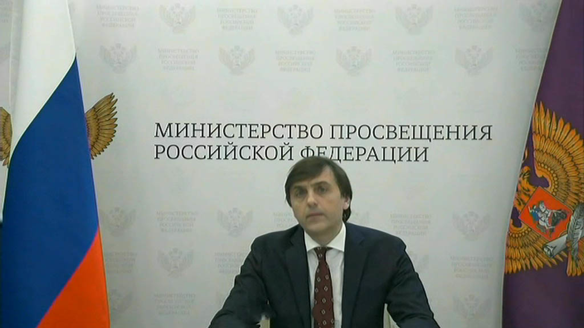 В учебных заведениях России – свой фронт, подчеркнул Кравцов