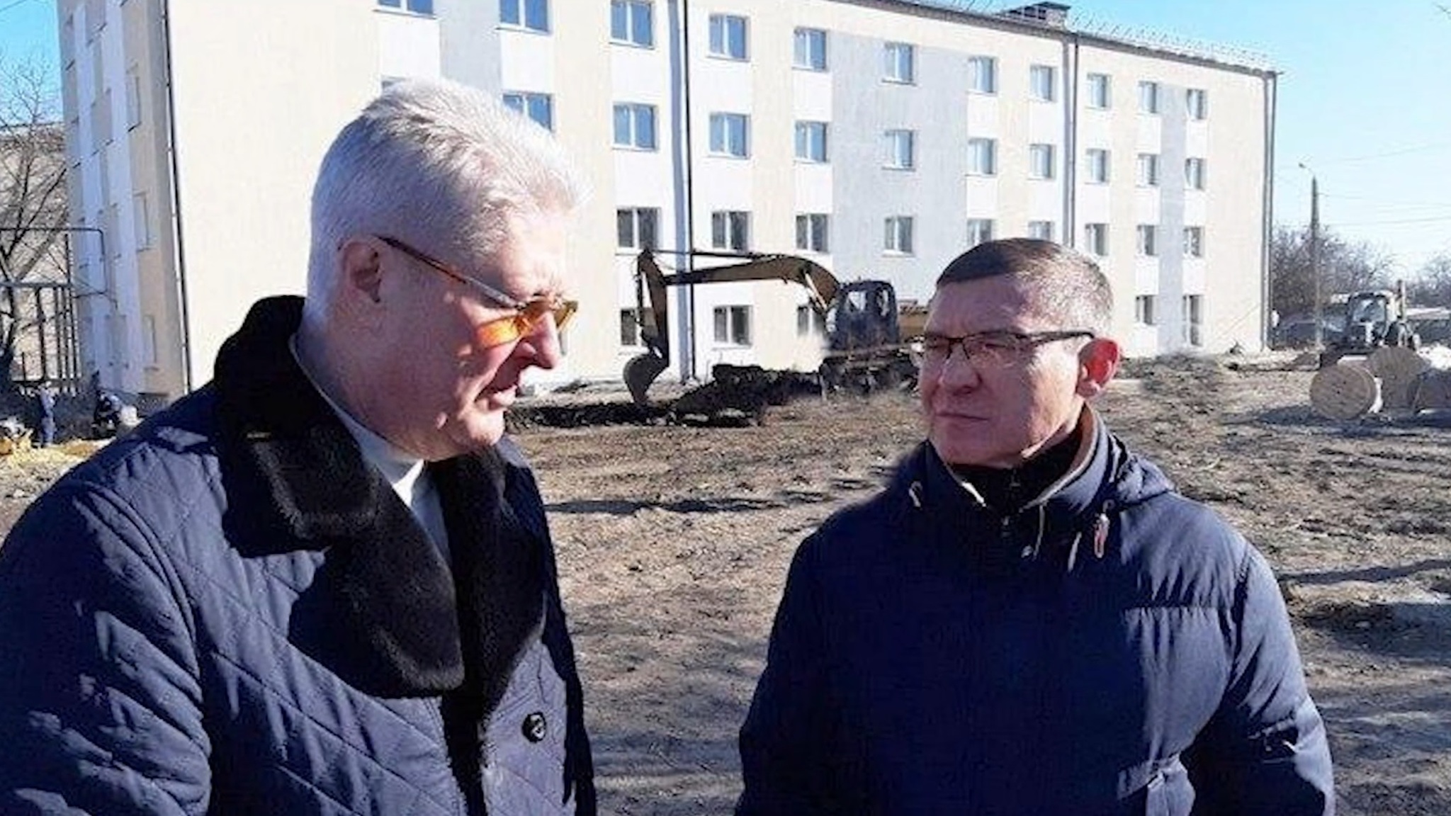 Владимир Якушев проинспектировал "тюменские" соцобъекты в ЛНР