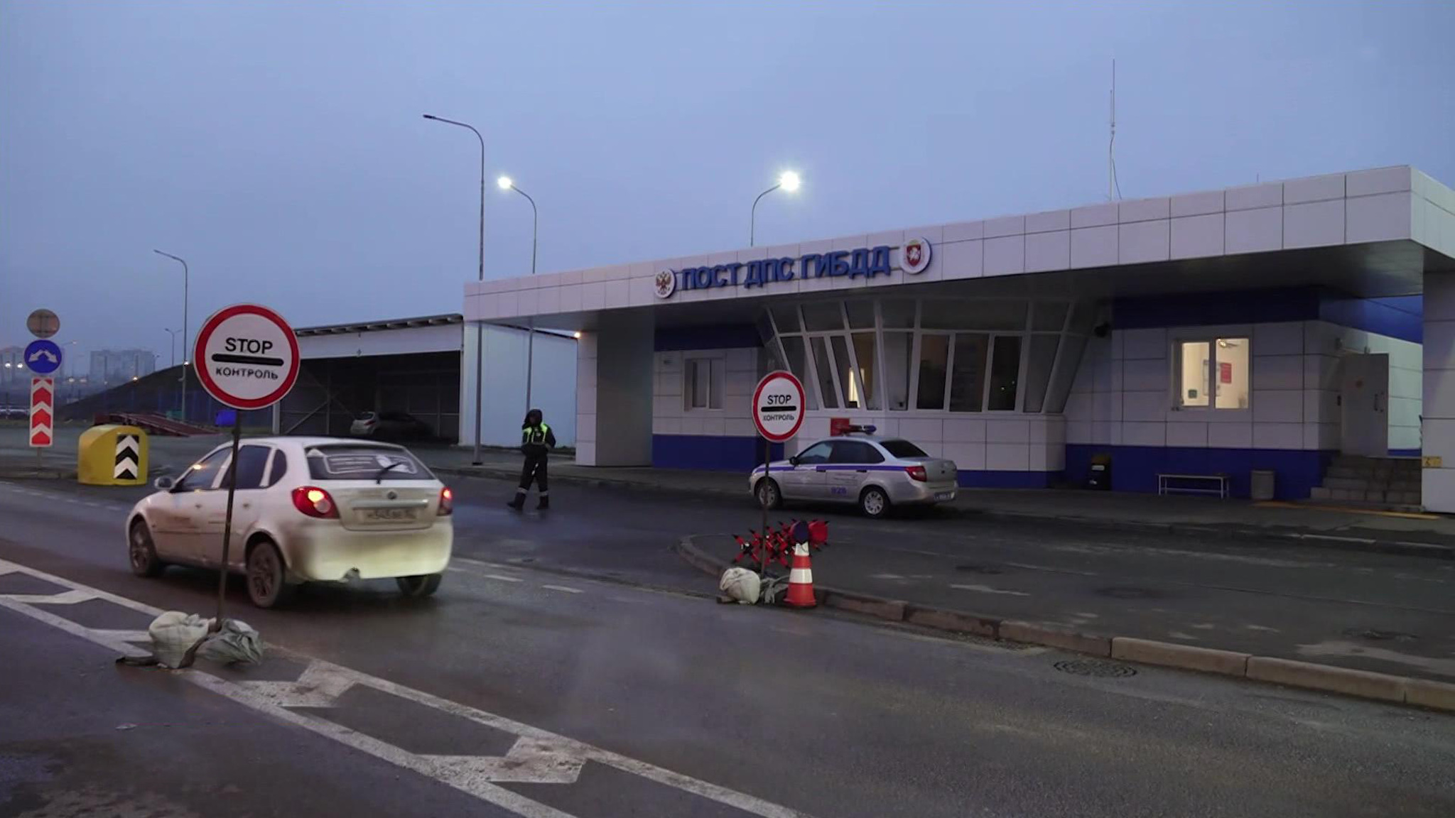 На Крымском мосту заменен последний поврежденный пролет