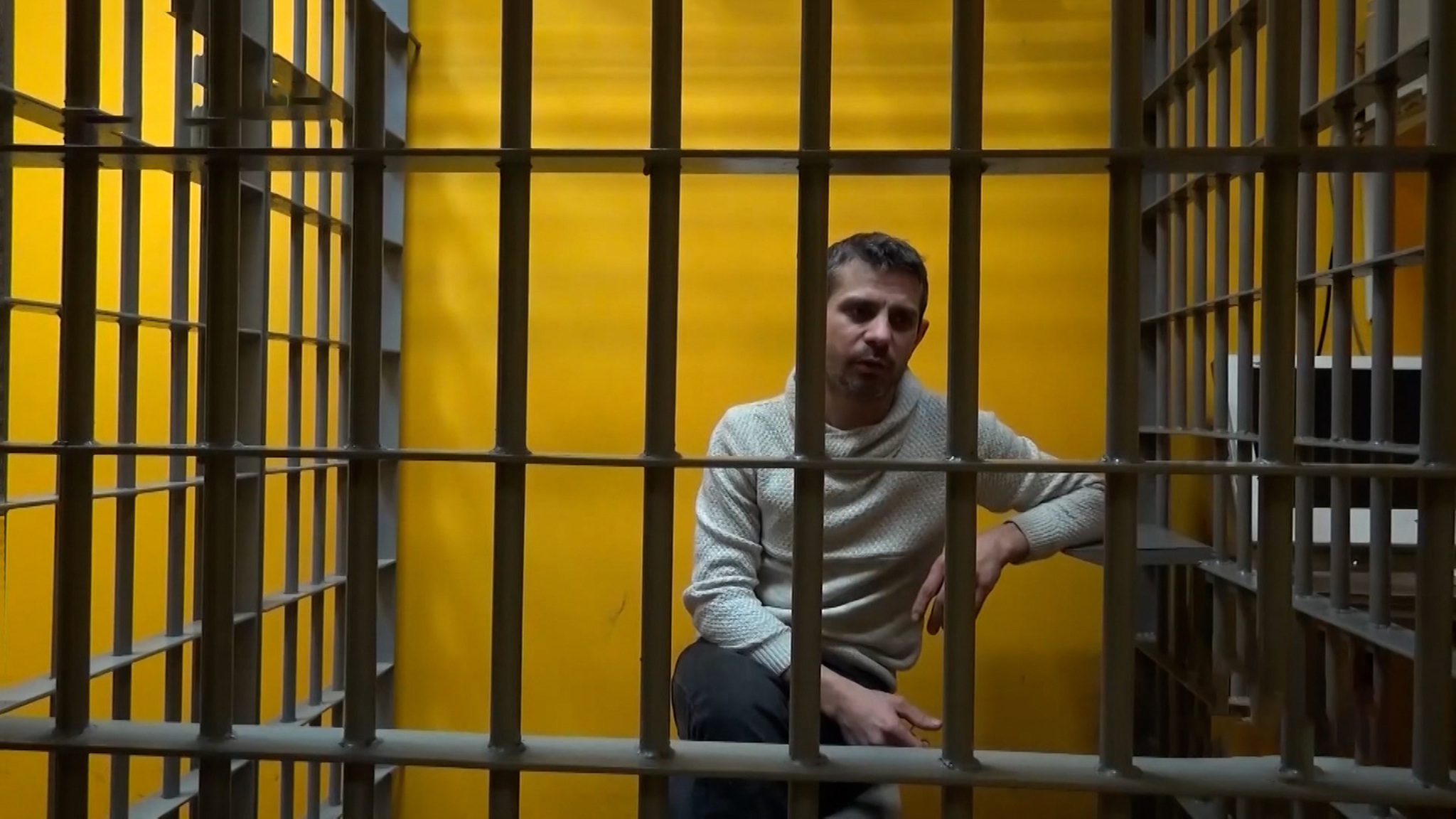 Люди лишаются машин, даже не успев их купить
