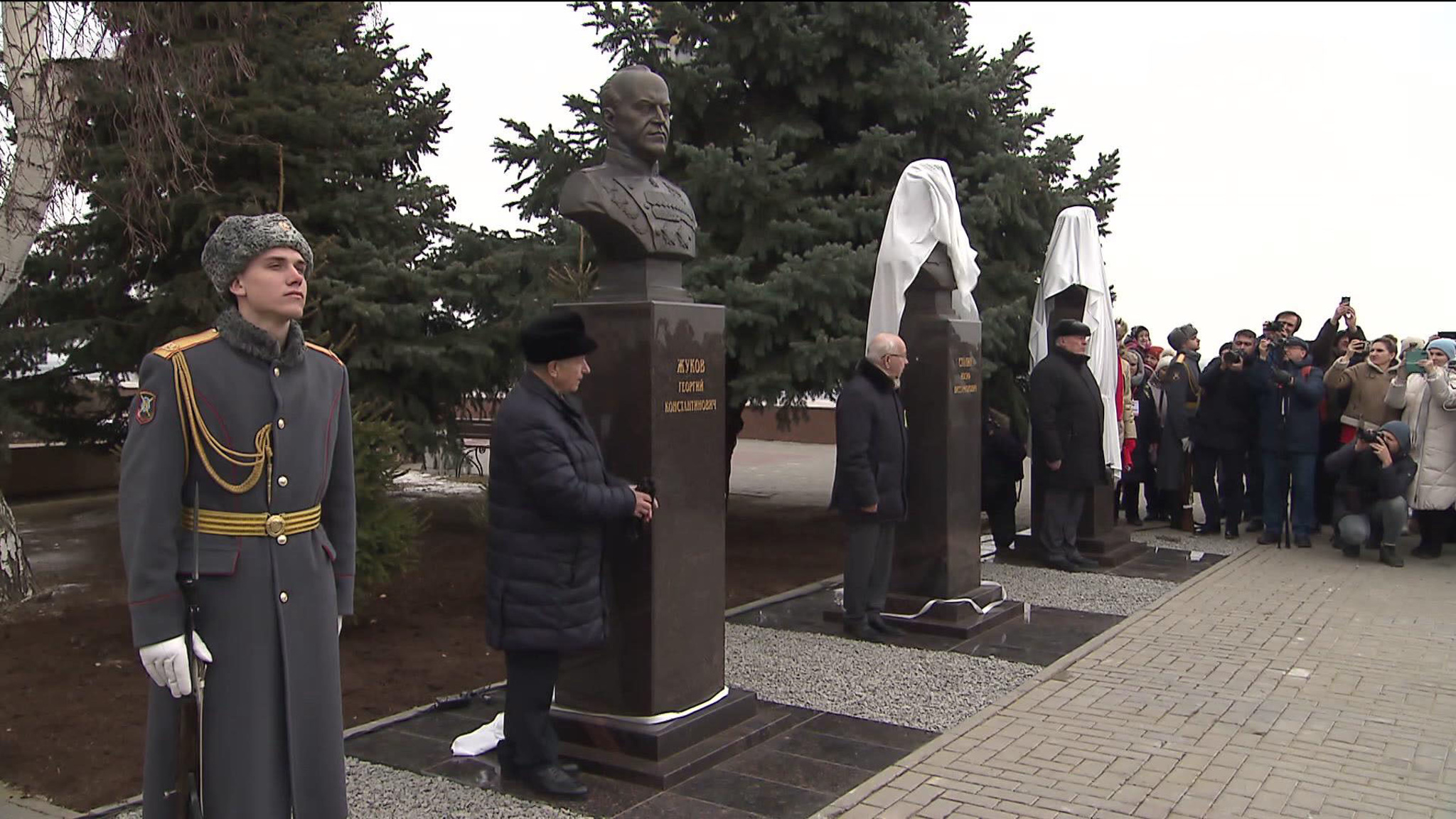 В Волгограде проходят торжества в честь 80-летия победы в Сталинградской битве