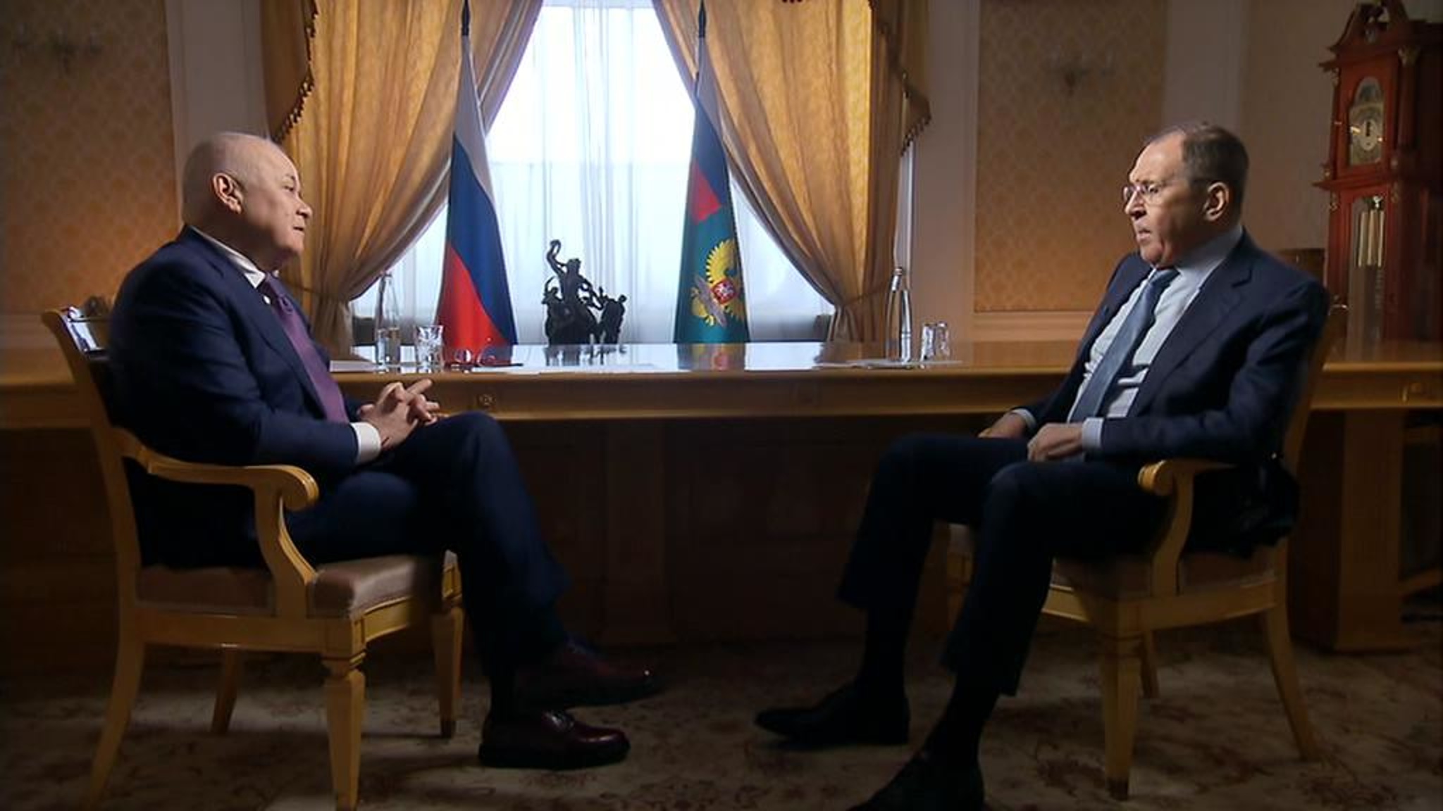 Сергей Лавров: на приоритетном месте у меня пока стоит "Кыргызвиски"