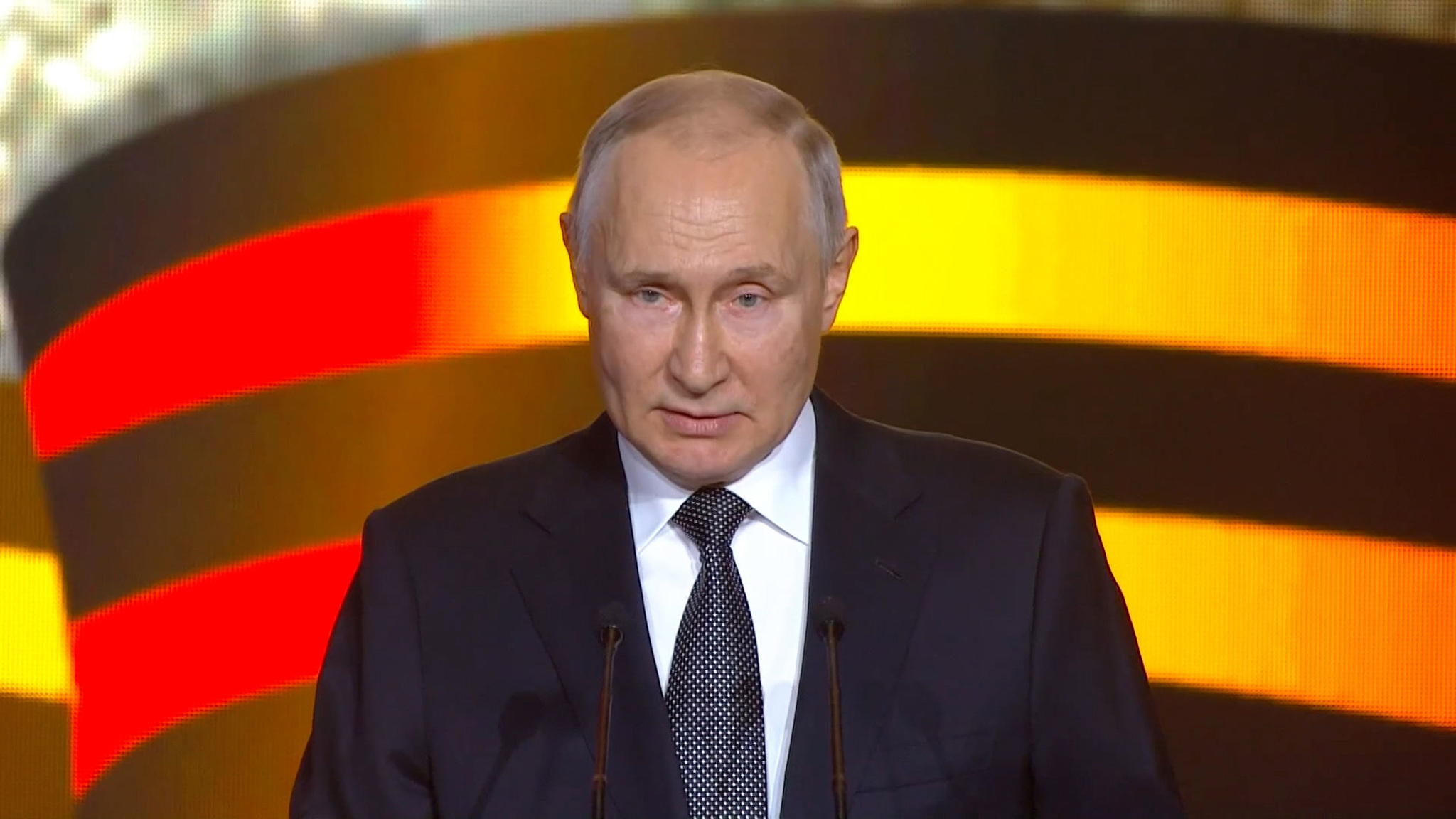 Путин: против России Запад воюет руками бандеровцев, угрожает танками с крестами