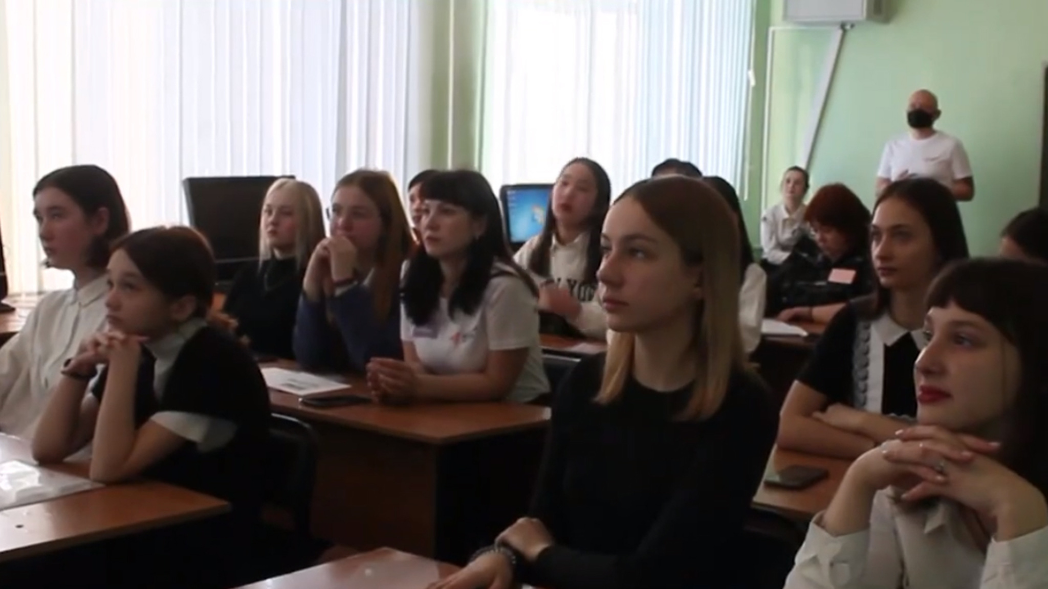 Медиашкола "Движение первых" открылась на базе Тарбагатайской средней школы