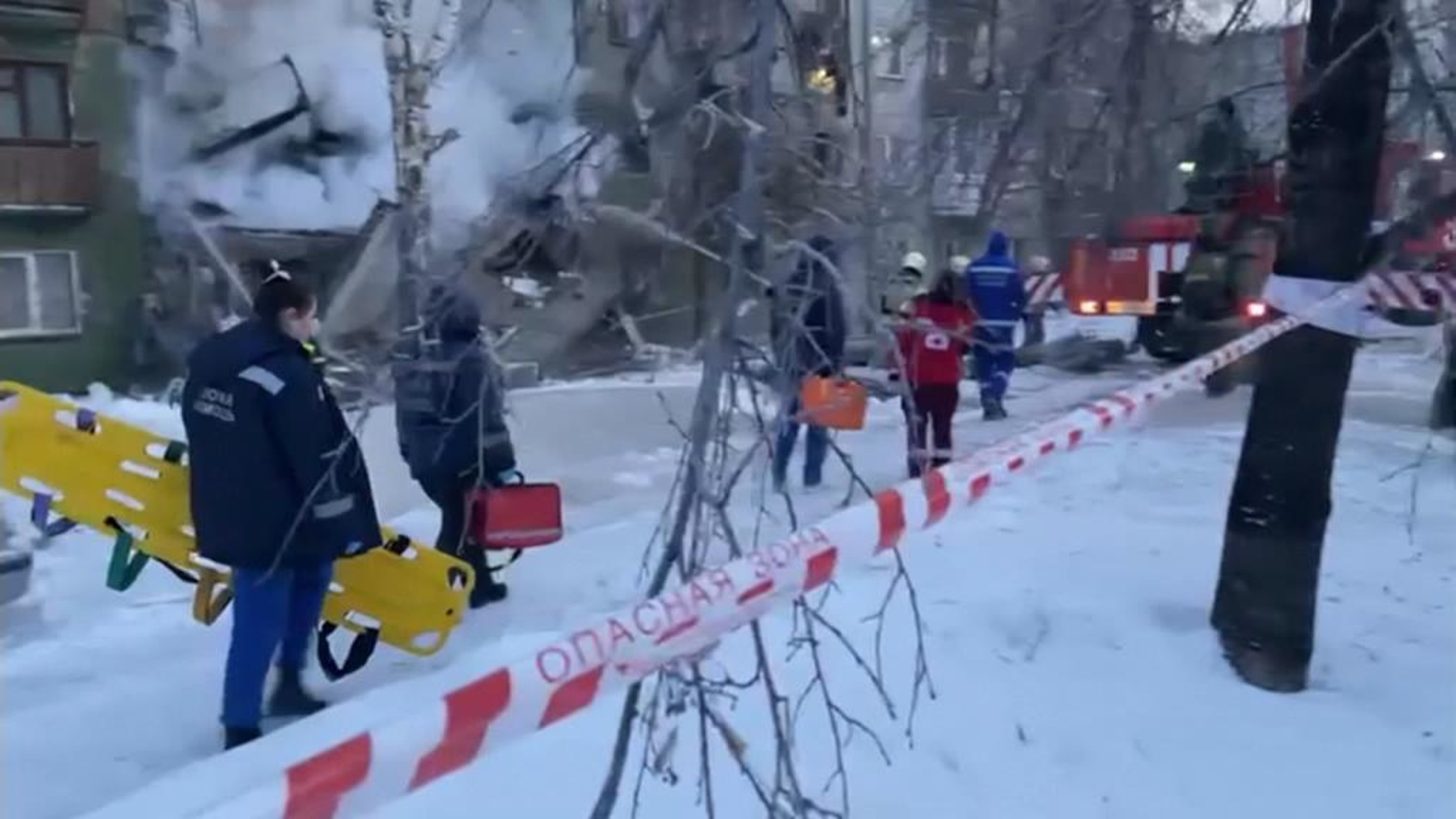 Одного человека, считавшегося погибшим при взрыве в Новосибирске, спасли