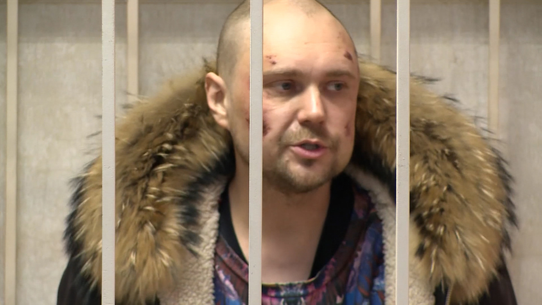 Огненное шоу: бизнесмен "отстреливался" от полицейских фейерверками
