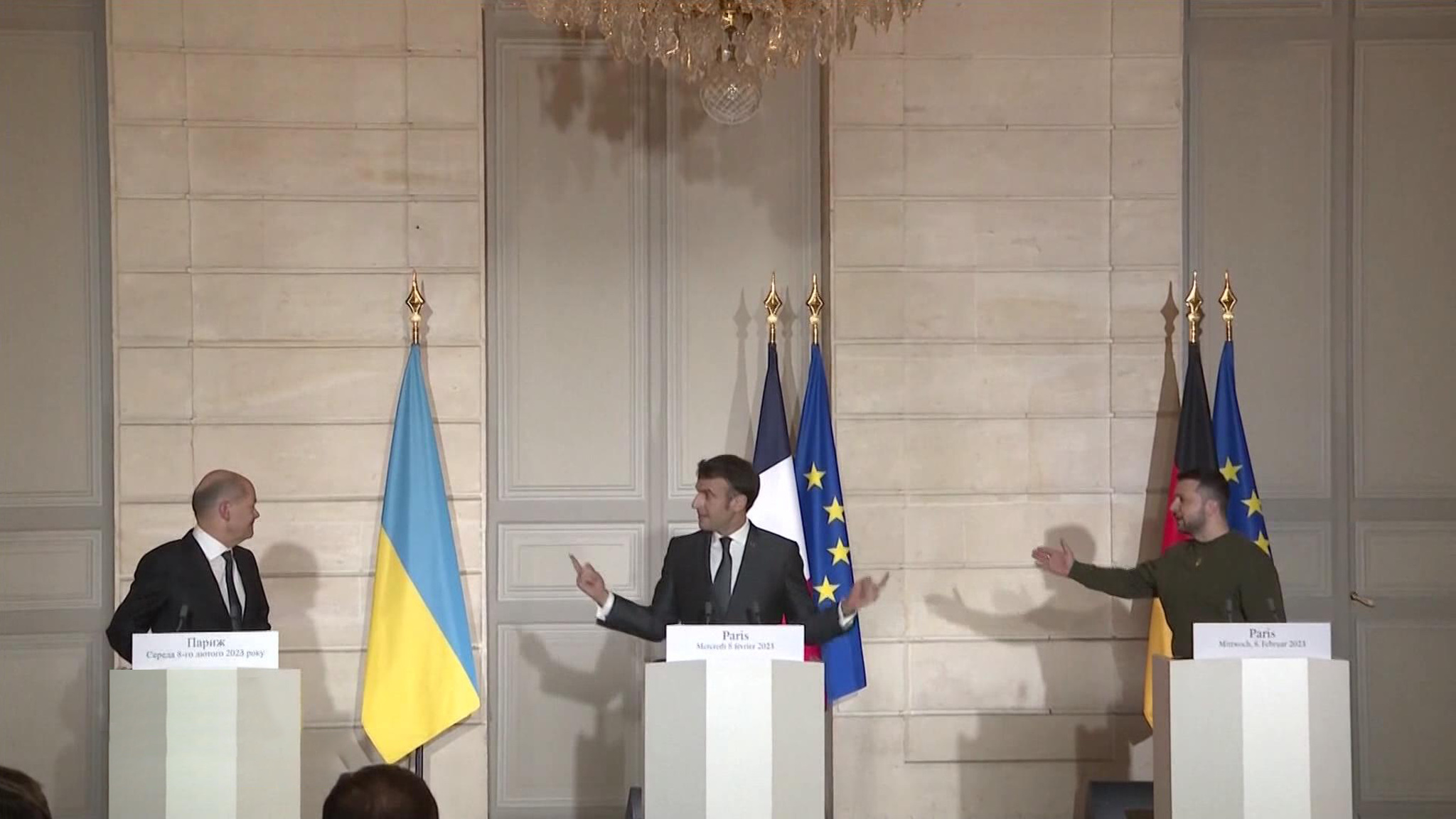 Какую мысль пытаются вложить в голову Зеленского Макрон и Шольц