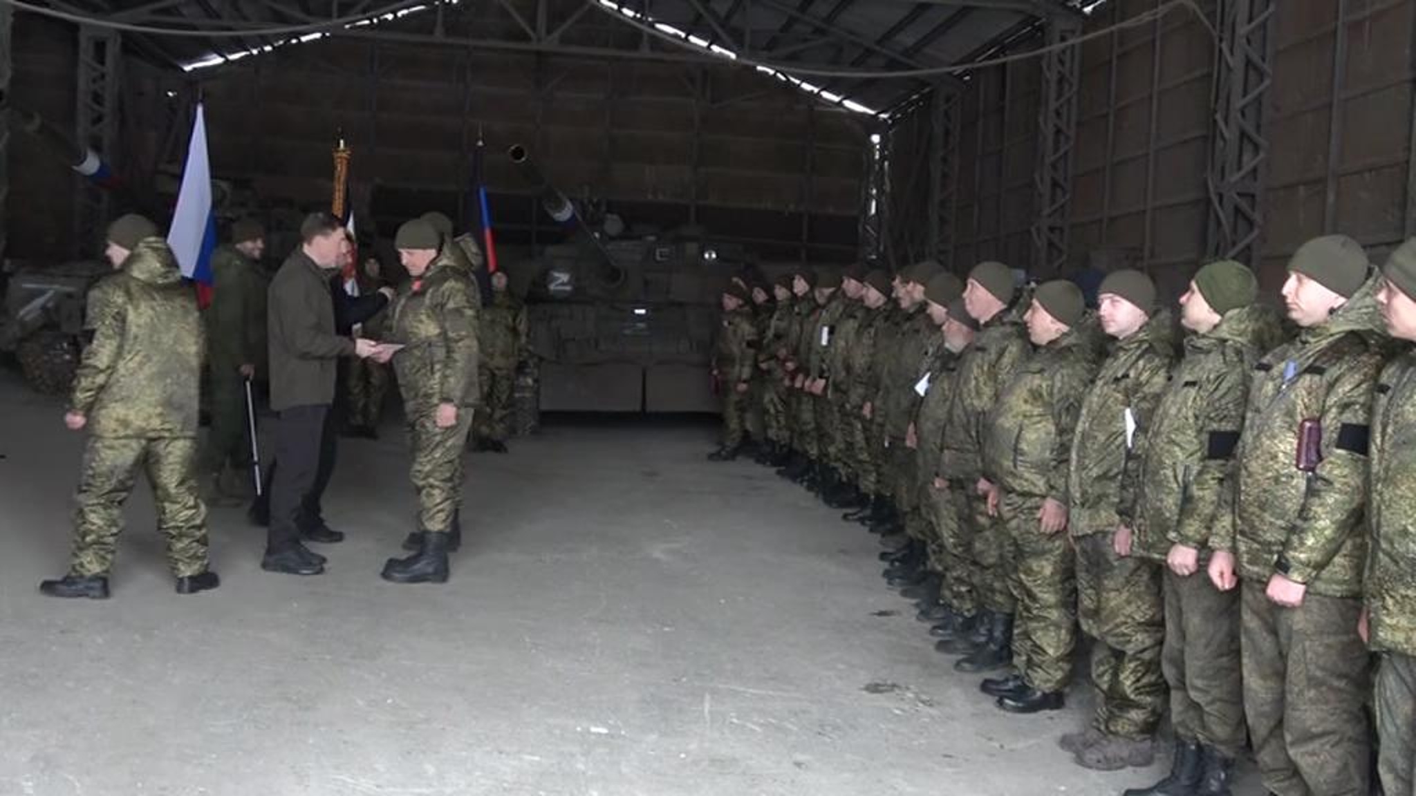 Танкисты получили государственные награды