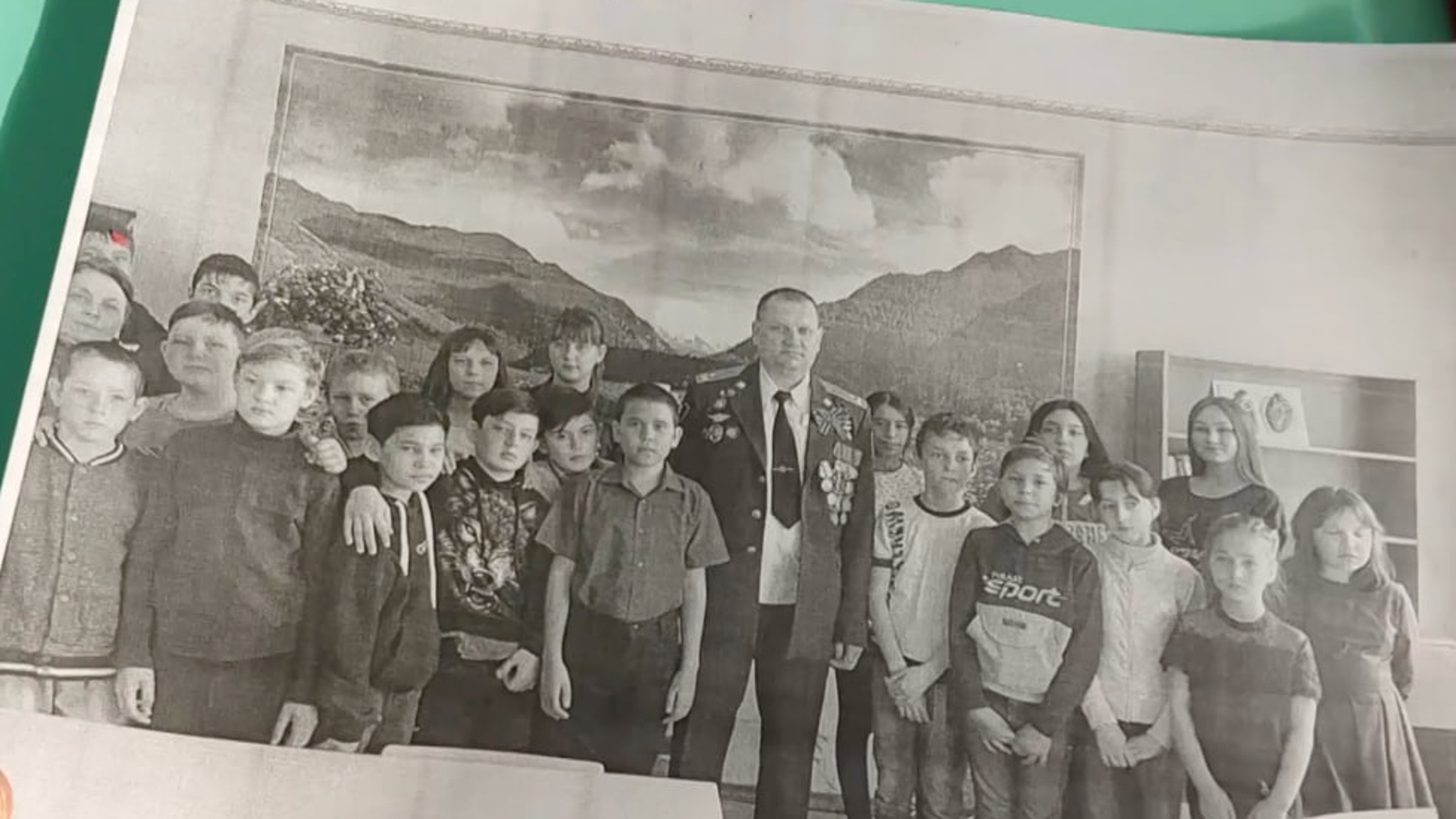 Наша съемочная группа пообщалась с родными и учителями саратовских героев в их родном селе
