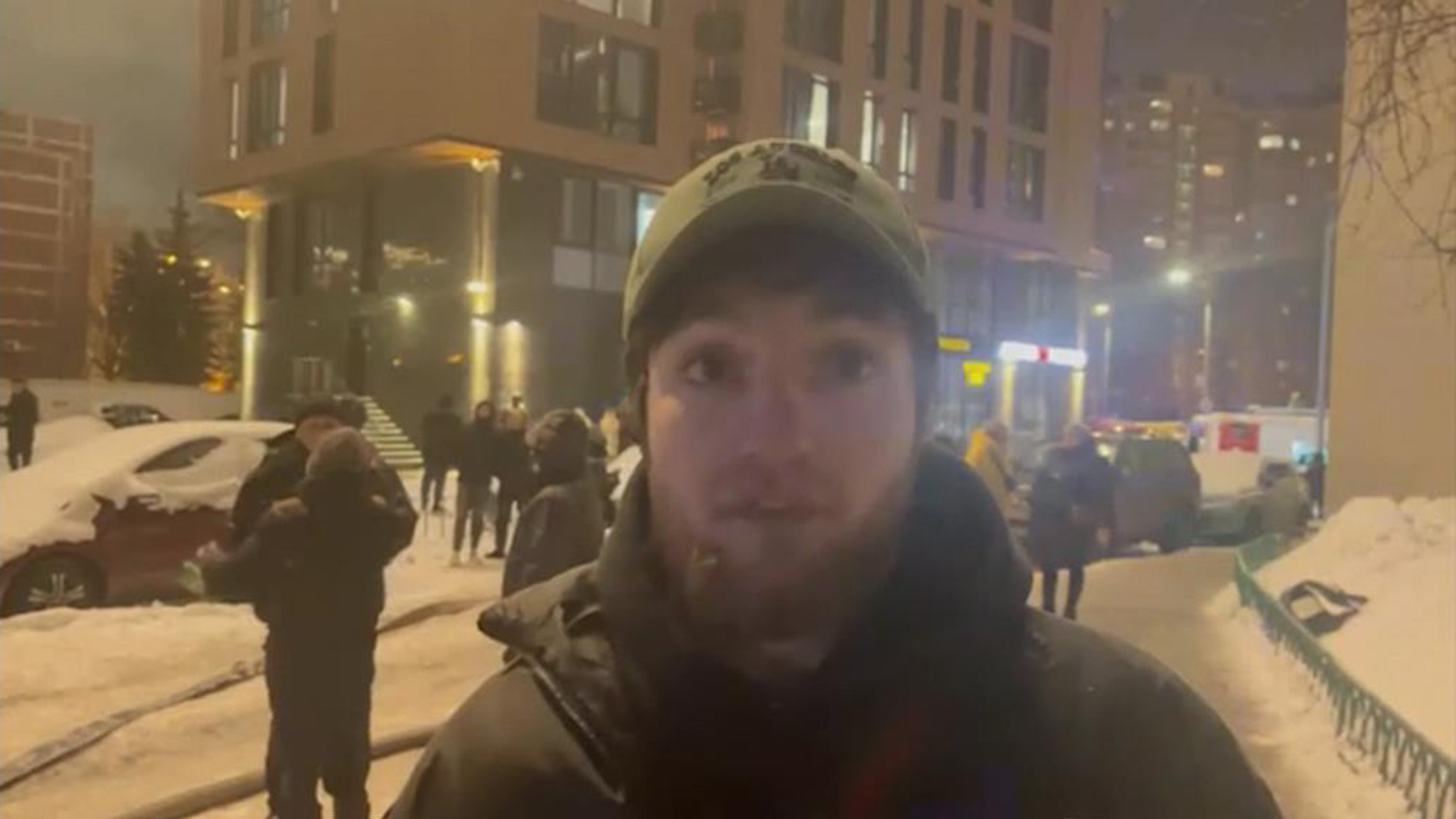 Чемпион мира вынес пострадавшую из горящей гостиницы в Москве