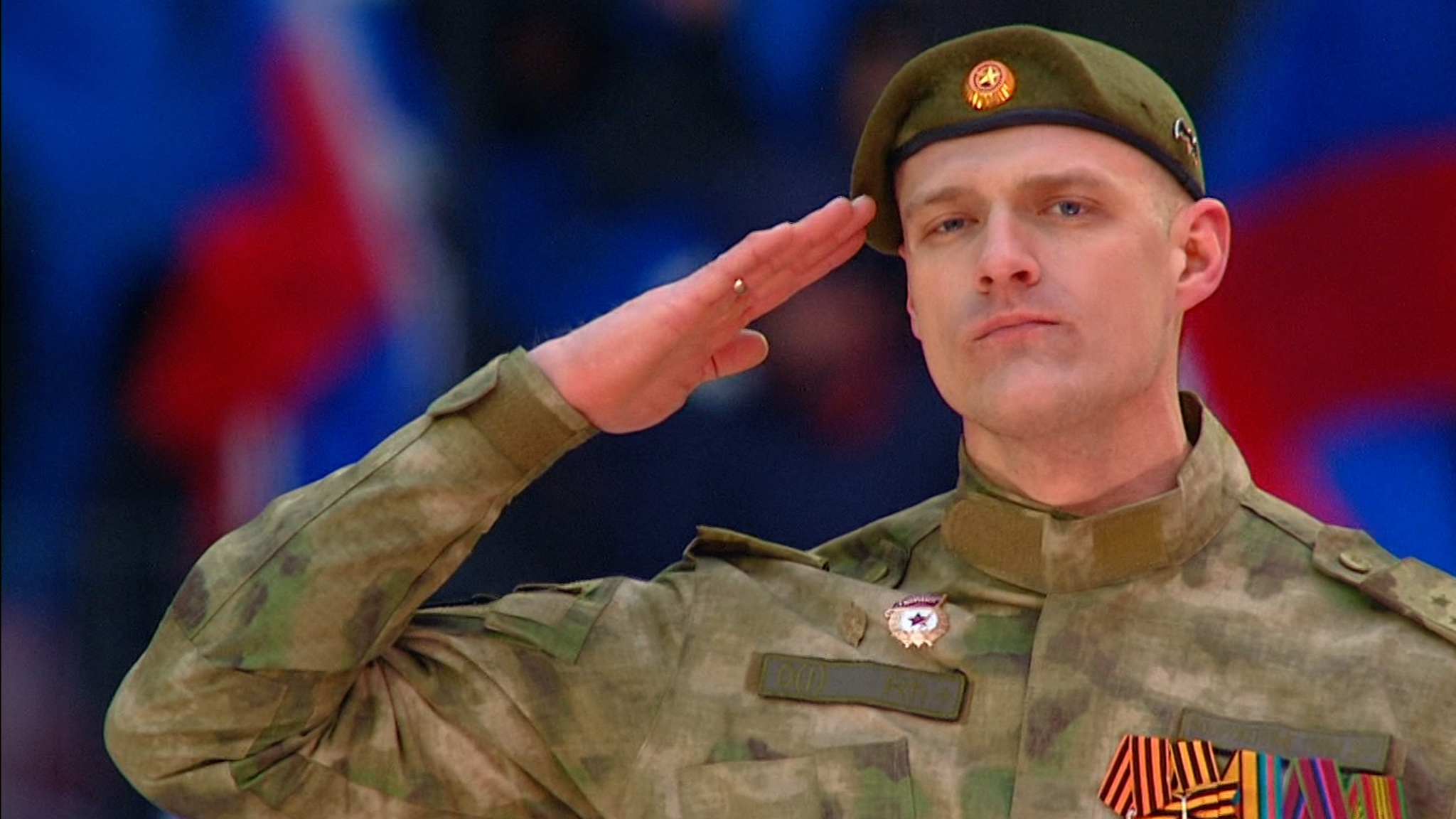 Николай Романенко и хор Академического ансамбля песни и пляски российской армии им. А. В. Александрова, "Катюша"
