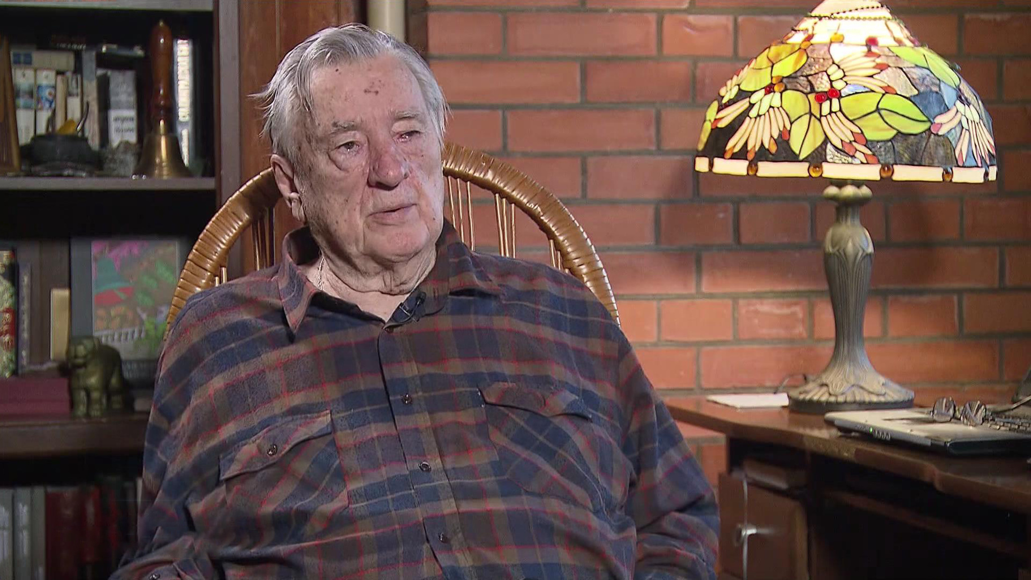 Последний солдат империи и любитель бабочек. 85 лет Александру Проханову