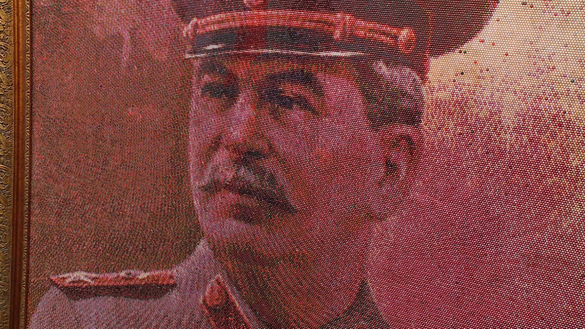Ко дню памяти Иосифа Сталина волгоградец выложил портрет генералиссимуса из бусин