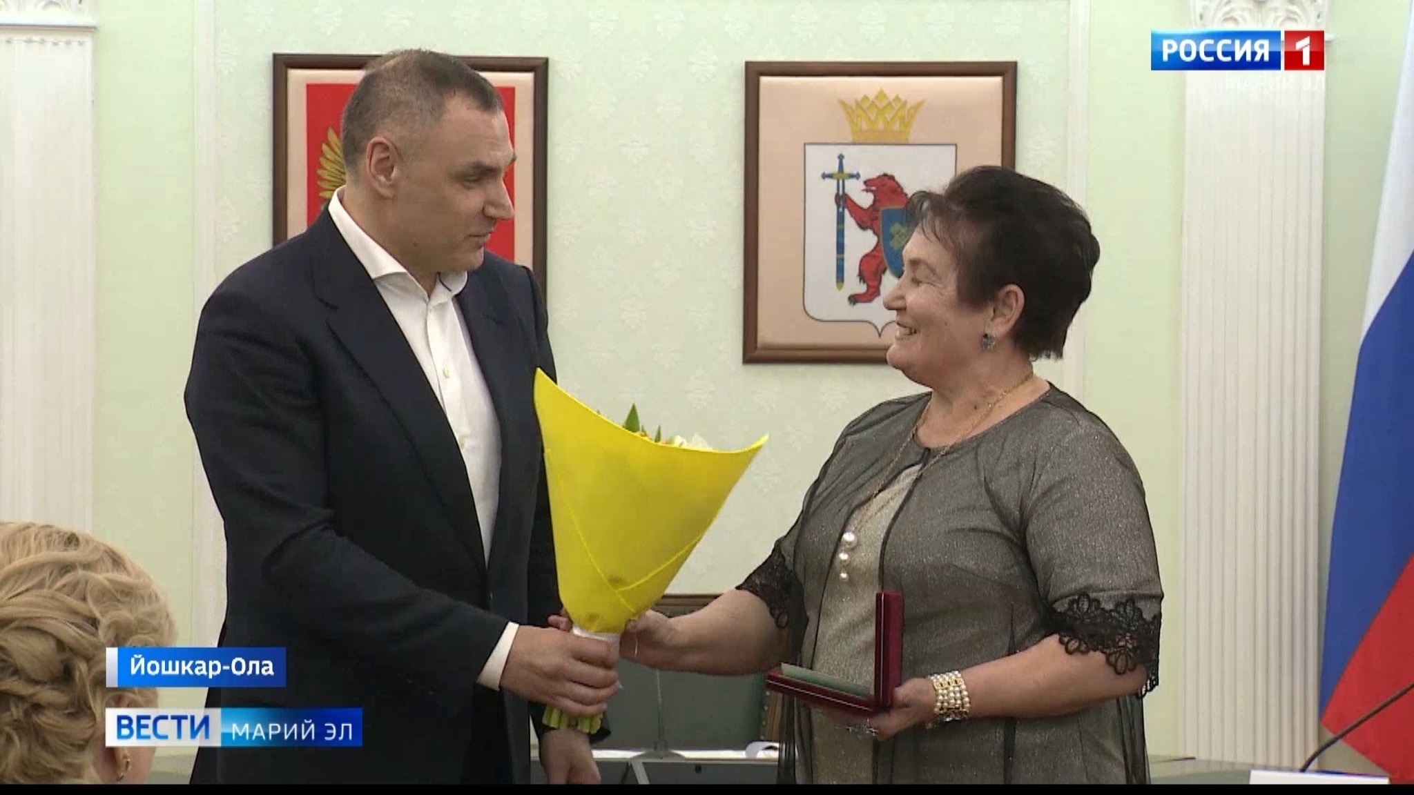 Глава Марий Эл Юрий Зайцев наградил женский актив республики