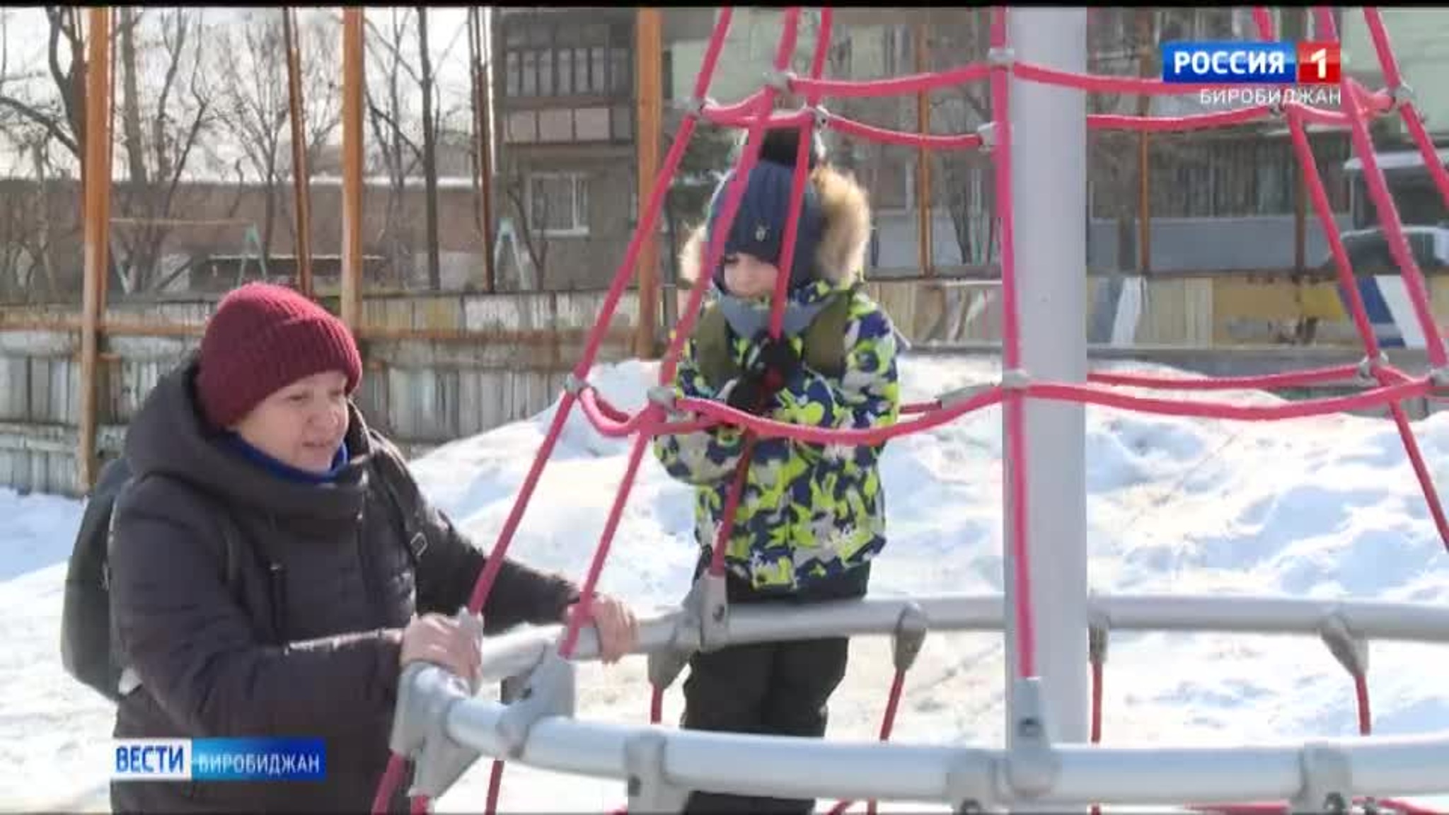 Мамой родному внуку стала жительница Биробиджана