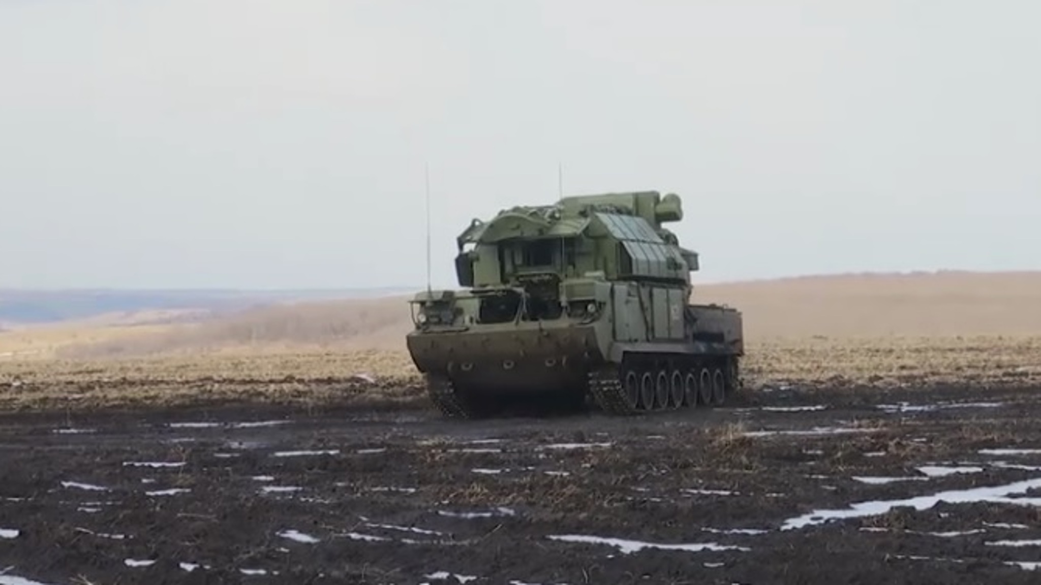 "Торы" прикрывают военных и гражданских от атак с воздуха