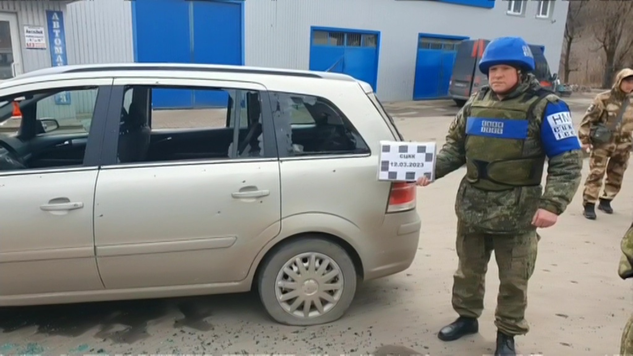В результате обстрела Перевальска в ЛНР есть погибшие и раненые
