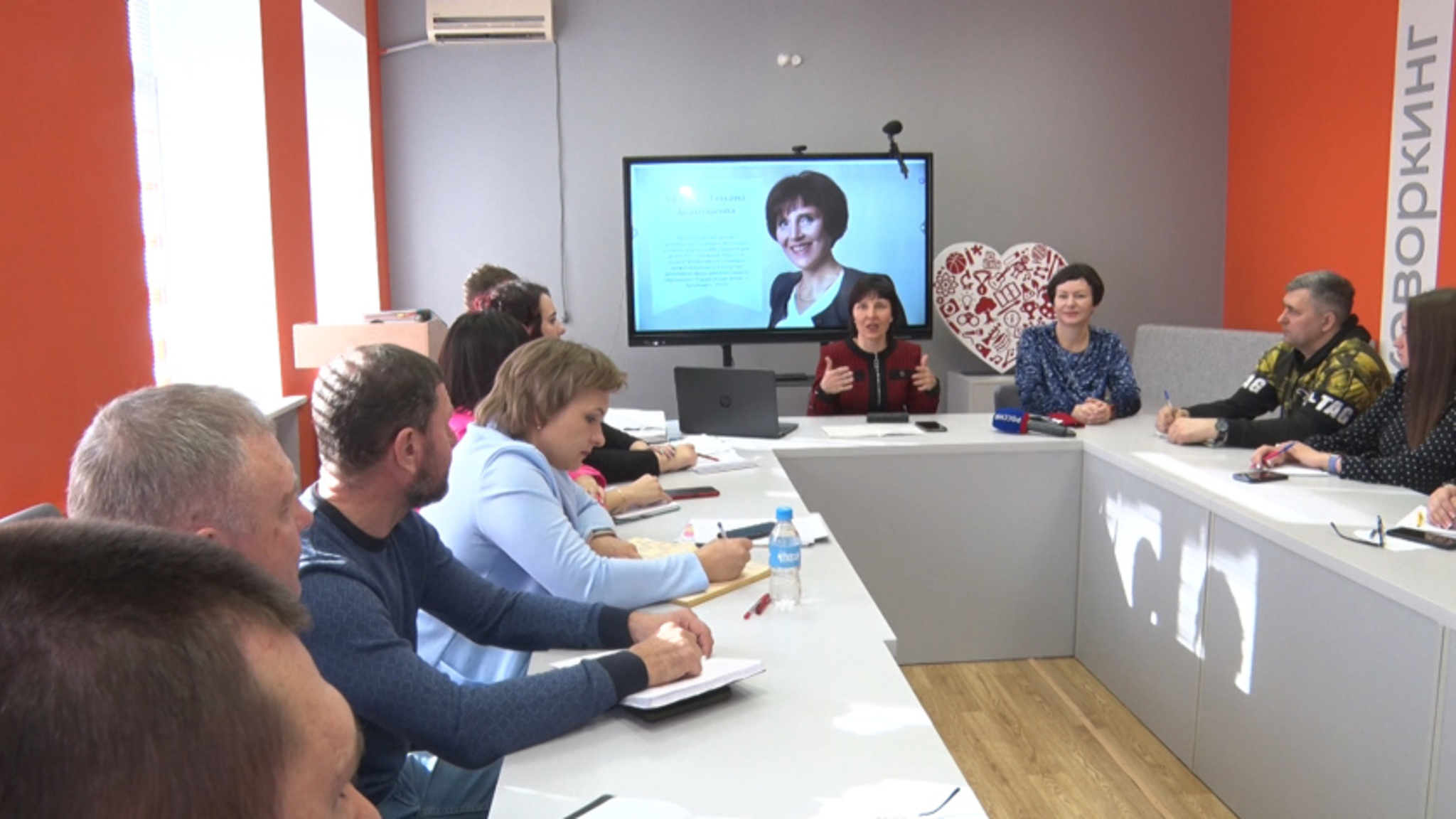 В Приамурье участников педагогических конкурсов учат раскрепощению